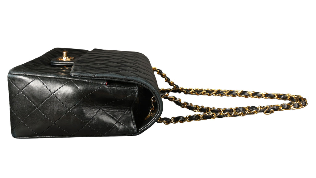 Preowned CHANEL Vintage Single Flap Matelasse Black Lambskin GHW 14XXX73 | Luxe Again Maison