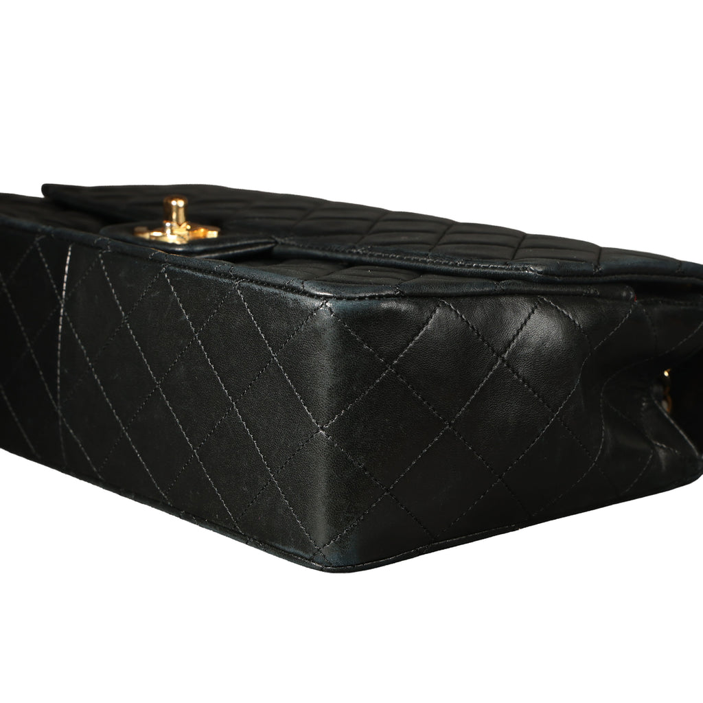 Preowned CHANEL Vintage Single Flap Matelasse Black Lambskin GHW 14XXX73 | Luxe Again Maison