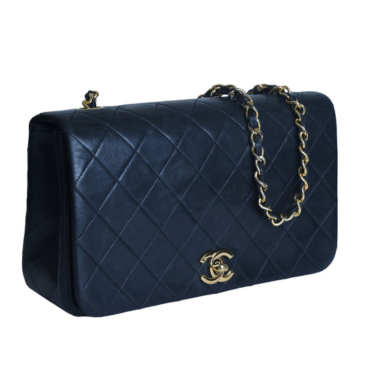 Preowned CHANEL Vintage Matelasse Lambskin Full Flap Black Gold Tone Hardware 1XXXX5 | Luxe Again Maison