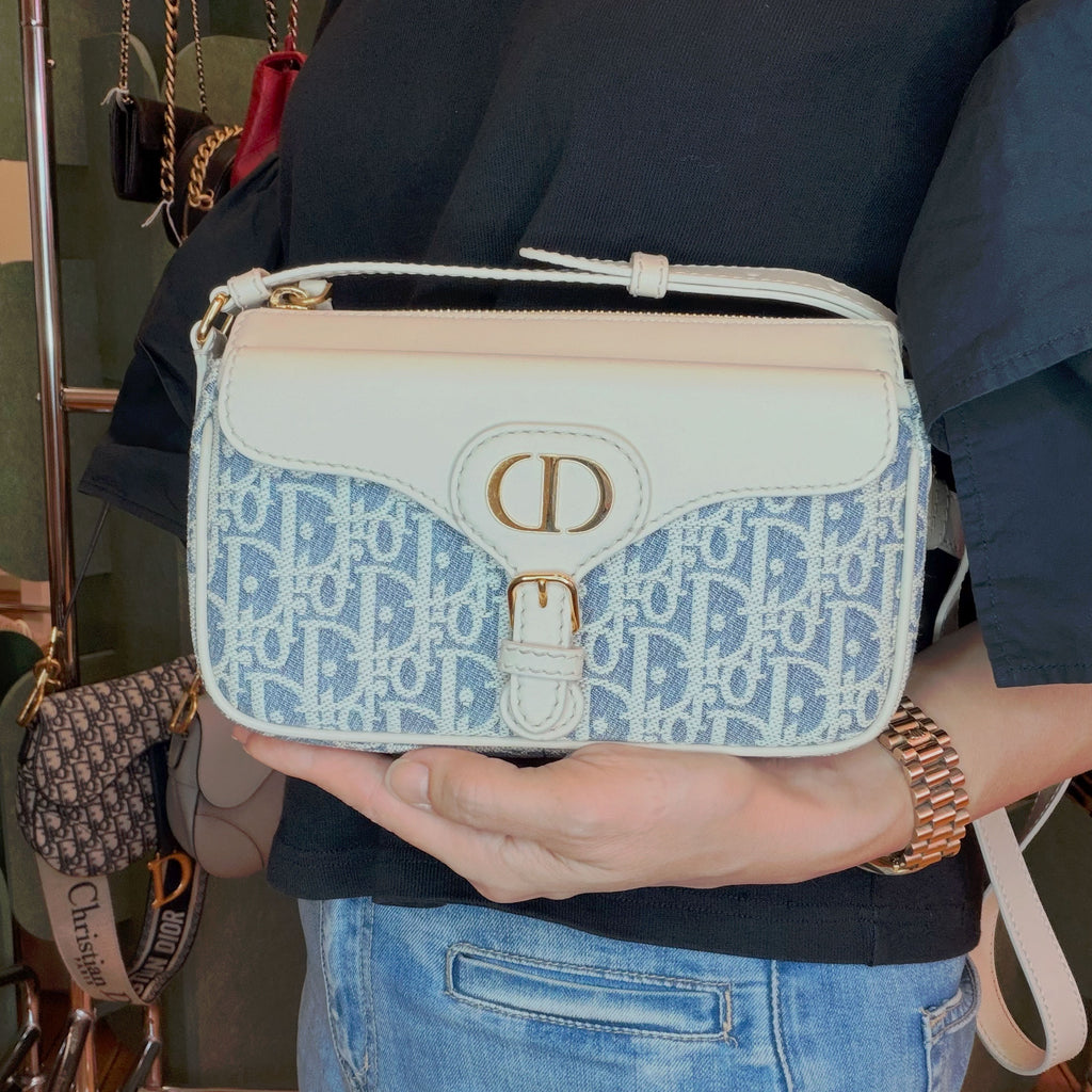 Preowned CHRISTIAN DIOR Dior 30 Montaigne Pocket Bag Small Blue Oblique Raffa | Luxe Again Maison