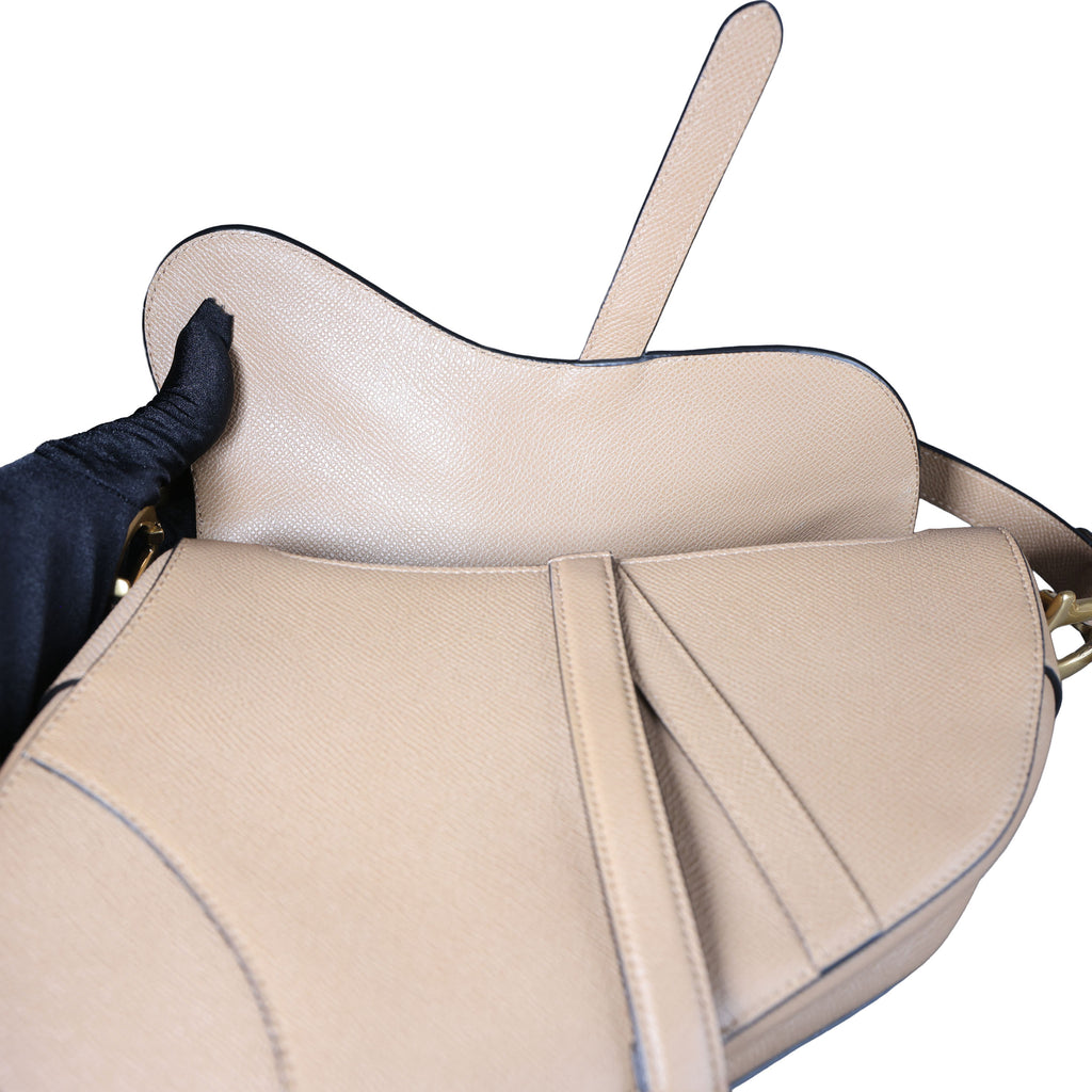 Preowned CHRISTIAN DIOR Saddle Bag Medium Leather Beige | Luxe Again Maison