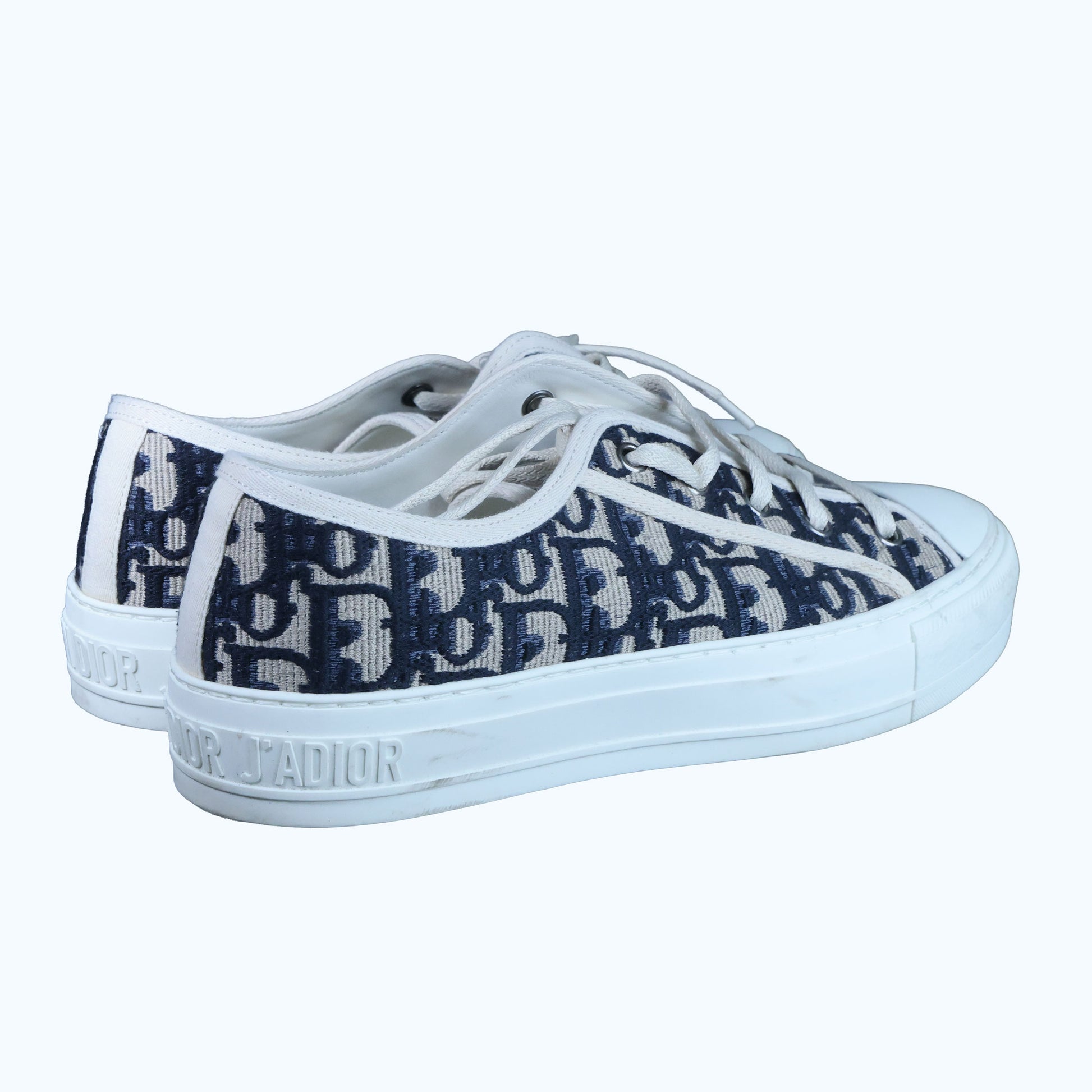 Preowned CHRISTIAN DIOR Walk'n'Dior Platform Sneaker Deep Blue Dior Oblique Embroidered Cotton Size 38 | Luxe Again Maison