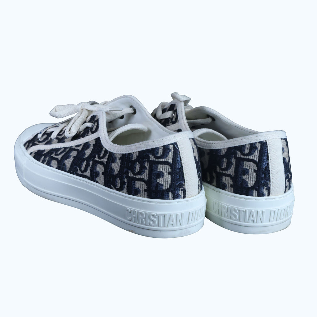 Preowned CHRISTIAN DIOR Walk'n'Dior Platform Sneaker Deep Blue Dior Oblique Embroidered Cotton Size 38 | Luxe Again Maison