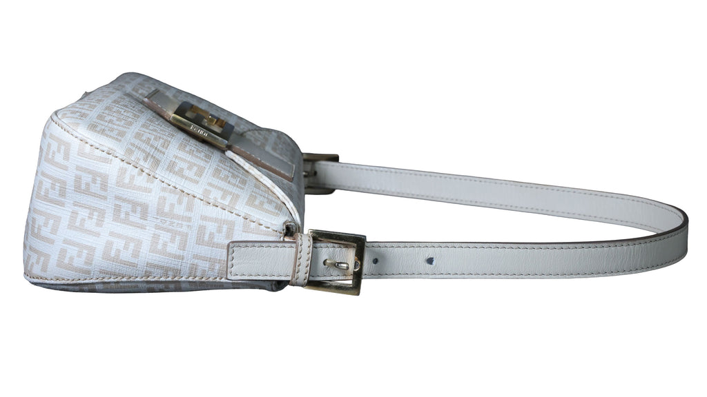 Preowned FENDI Mamma Baguette Zucchino Canvas x Leather Beige Bag 8BRXX3 | Luxe Again Maison