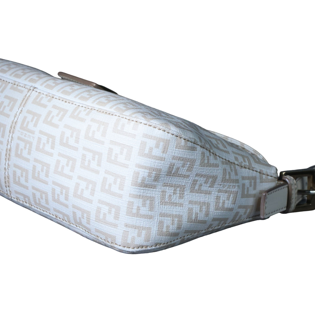 Preowned FENDI Mamma Baguette Zucchino Canvas x Leather Beige Bag 8BRXX3 | Luxe Again Maison