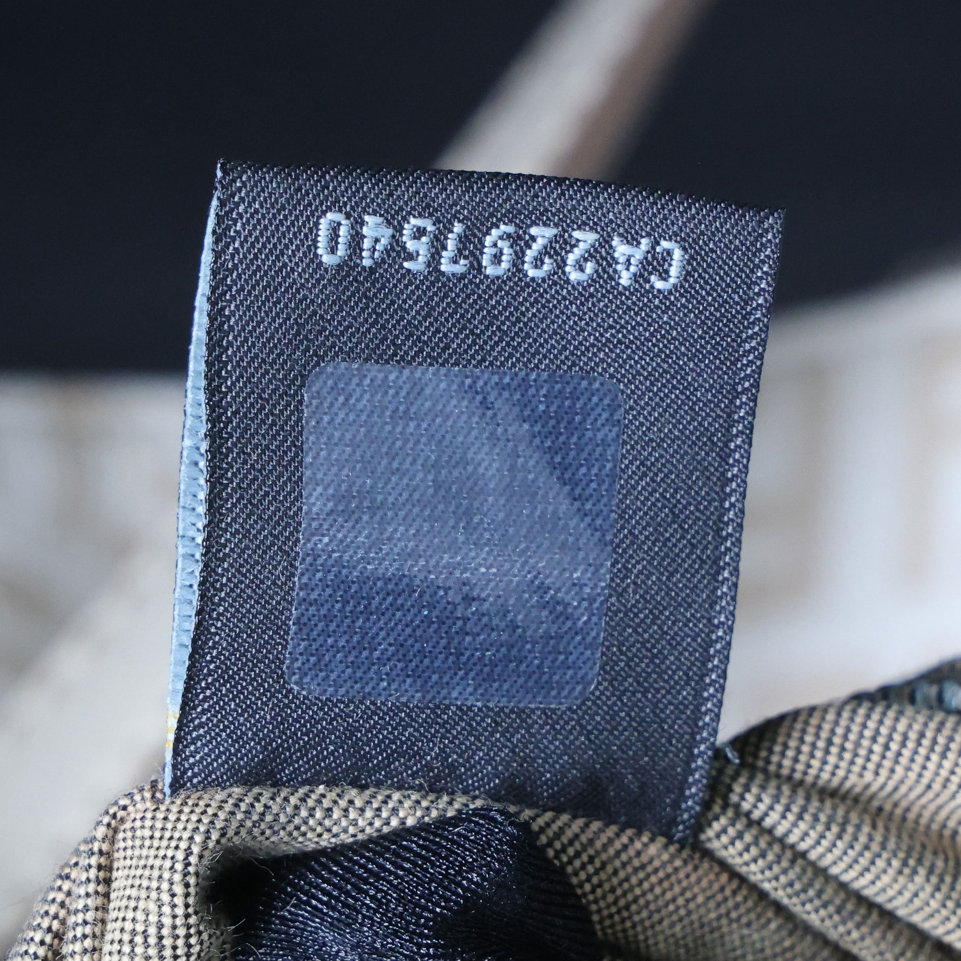Preowned FENDI Mamma Baguette Zucchino Canvas x Leather Beige Bag 8BRXX3 | Luxe Again Maison