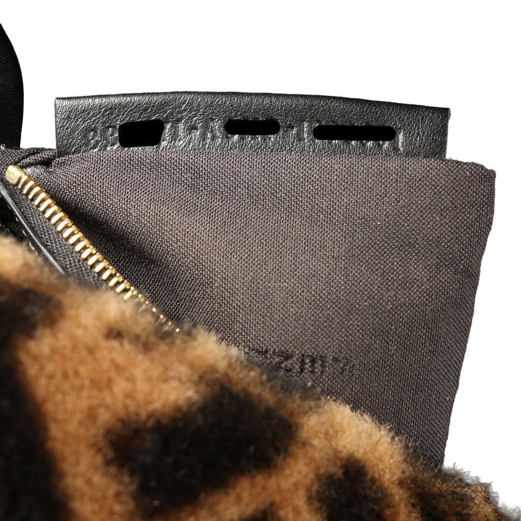 Preowned FENDI Zucca Baguette Faux Fur x Leather Brown Bag 8BXX71  | Luxe Again Maison