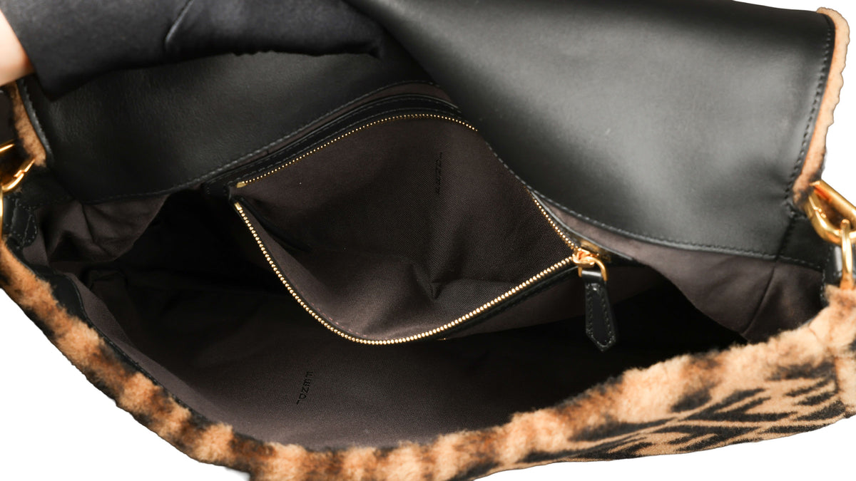 Preowned FENDI Zucca Baguette Faux Fur x Leather Brown Bag 8BXX71  | Luxe Again Maison