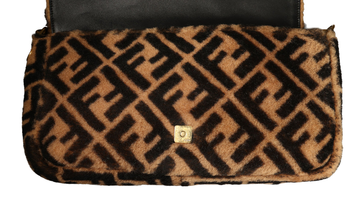 Preowned FENDI Zucca Baguette Faux Fur x Leather Brown Bag 8BXX71  | Luxe Again Maison