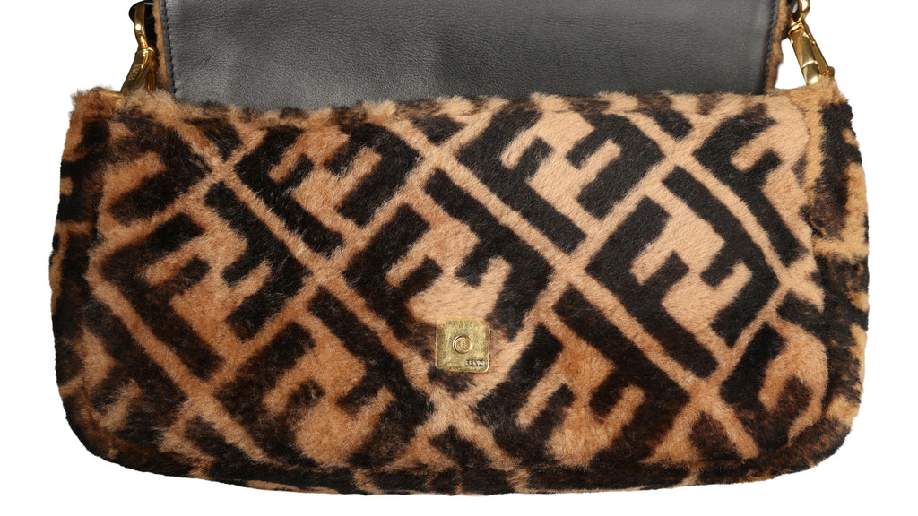 Preowned FENDI Zucca Baguette Fur x Leather Brown Bag 8BXX00 | Luxe Again Maison