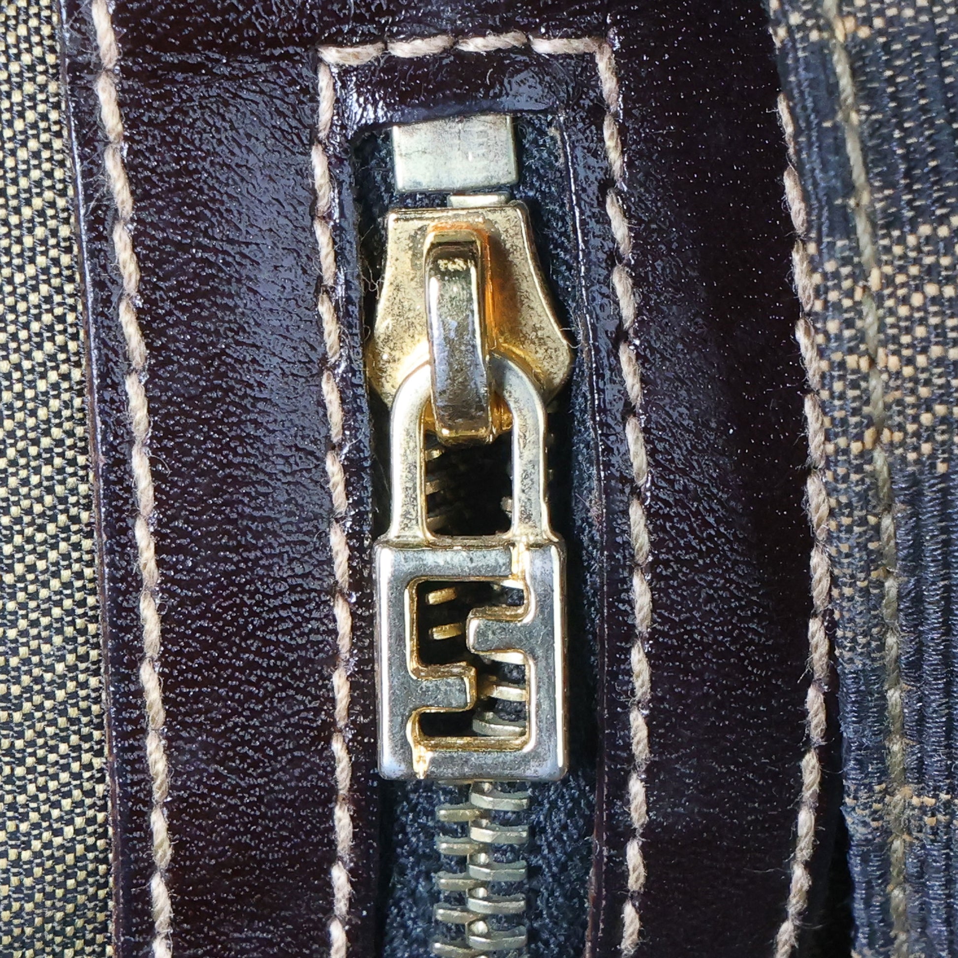 Preowned FENDI Zucca Classic Baguette Canvas x Leather Brown GHW | Luxe Again Masion