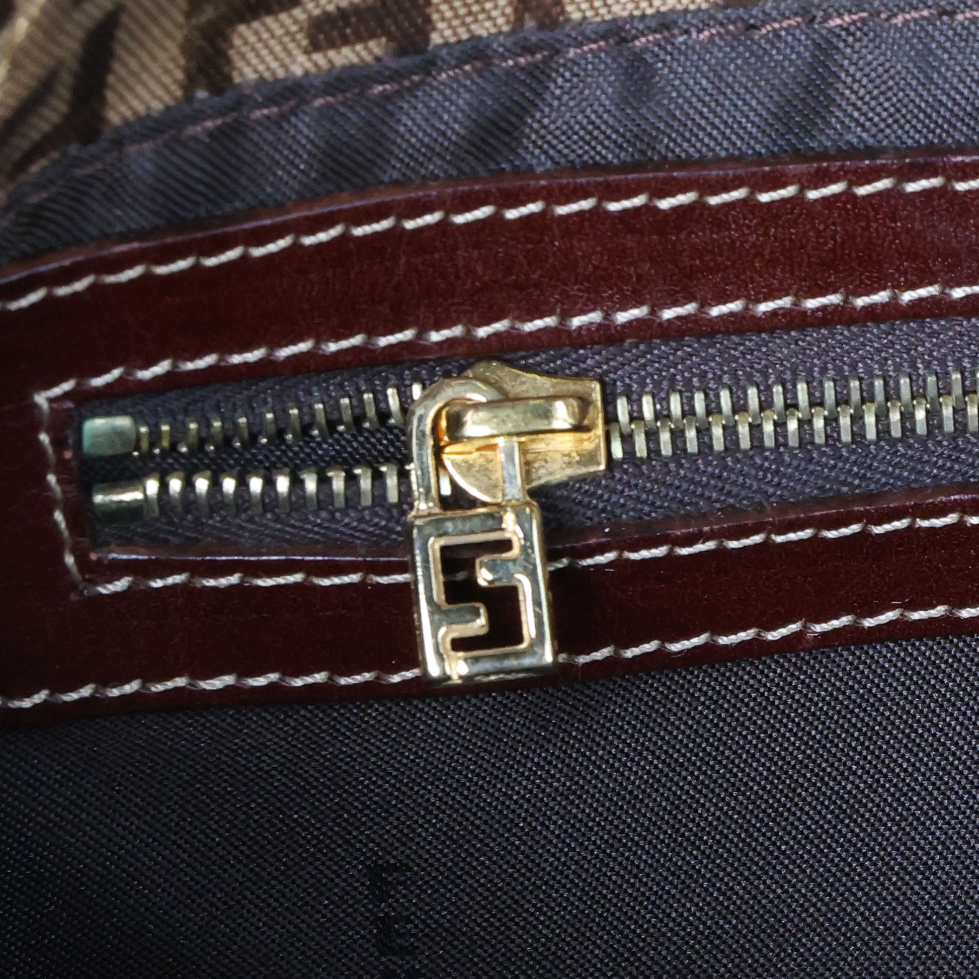 Preowned FENDI Classic Baguette Zucchino Coated Canvas x Leather Brown Bag  | Luxe Again Maison