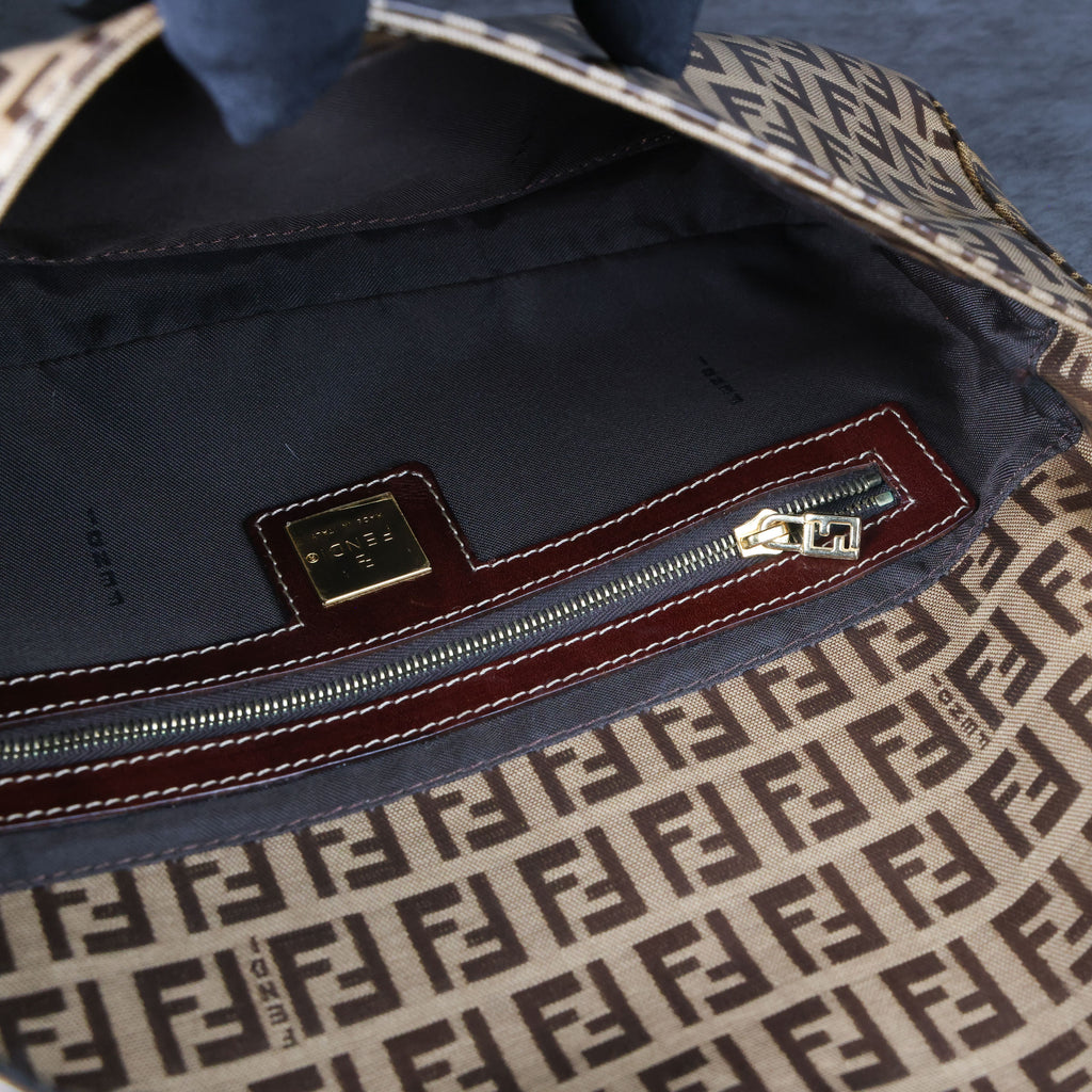 Preowned FENDI Classic Baguette Zucchino Coated Canvas x Leather Brown Bag  | Luxe Again Maison