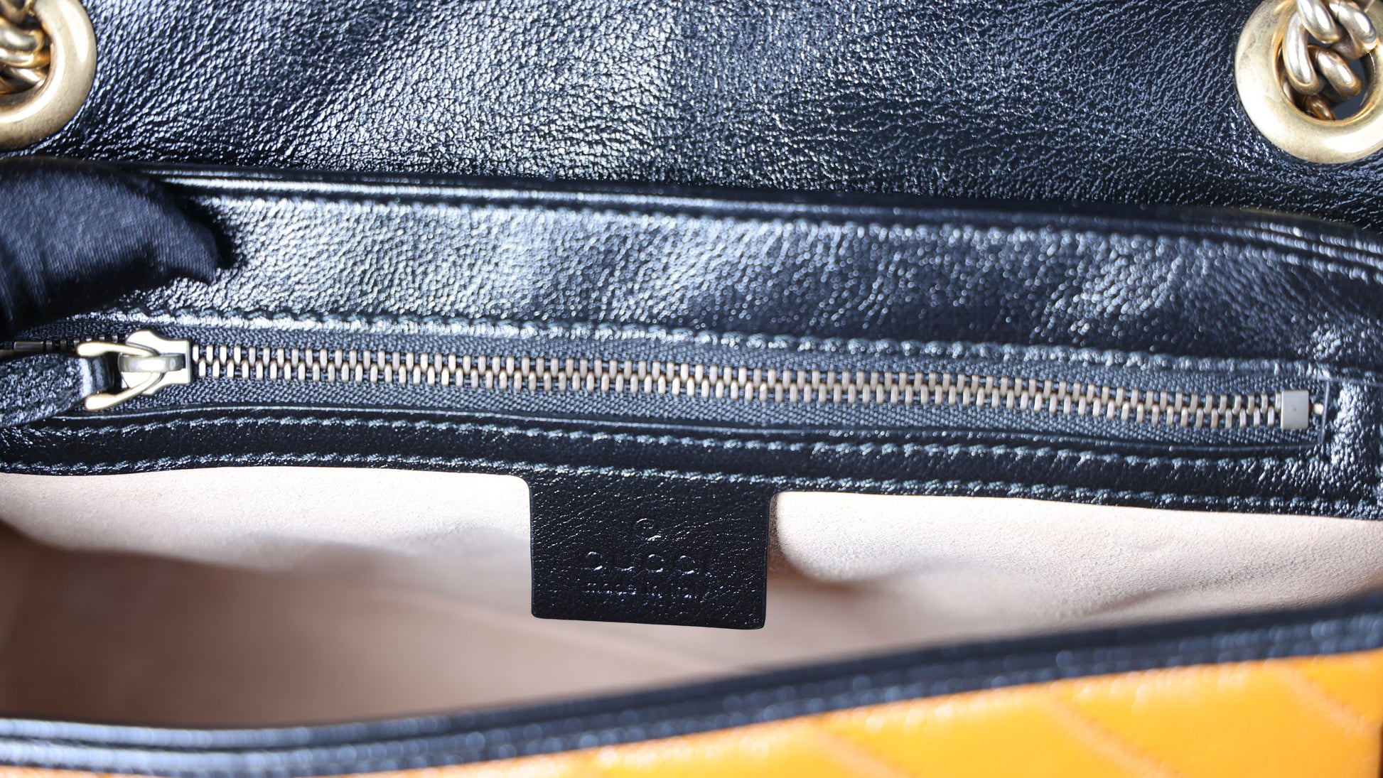 Preowned GUCCI GG Marmont Medium Leather Shoulder Bag Black x Orange | Luxe Again Maison