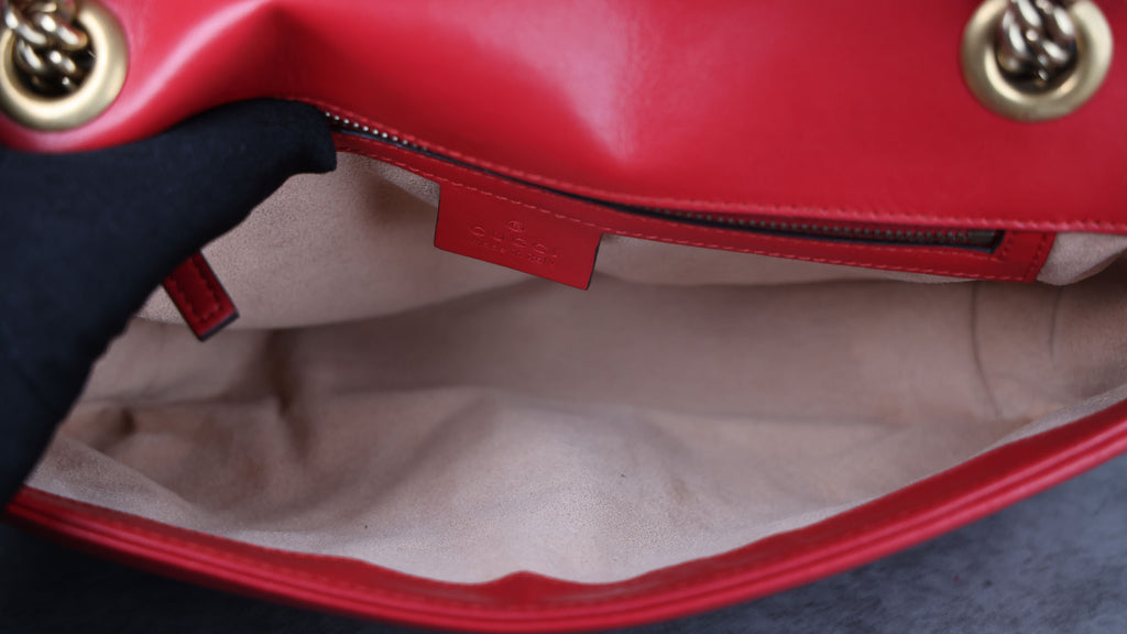 Preowned GUCCI GG Marmont Medium Leather Shoulder Bag Red | Luxe Again Maison