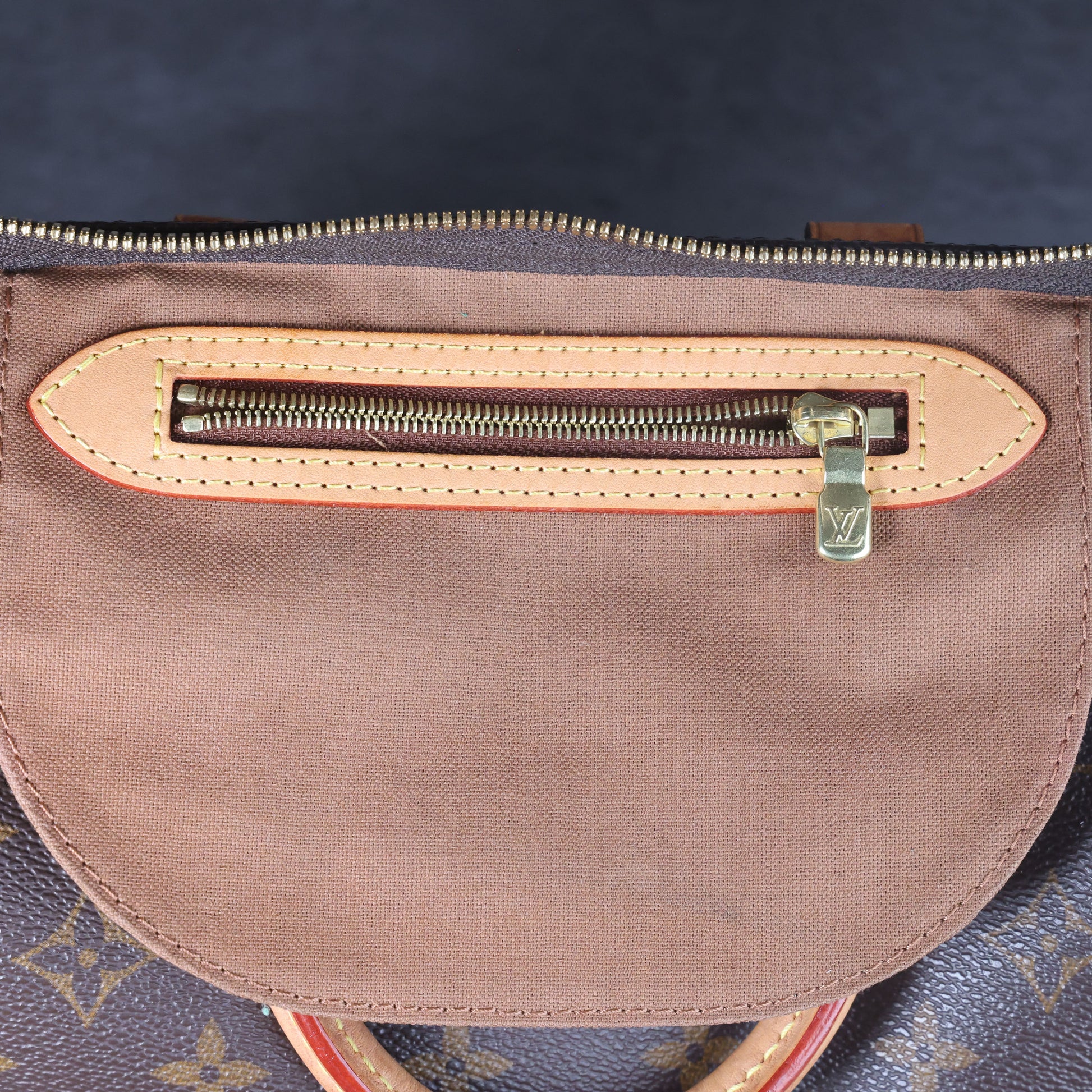 Preowned LOUIS VUITTON Vintage Speedy Bandouliere 25 Monogram Brown | Luxe Again Maison