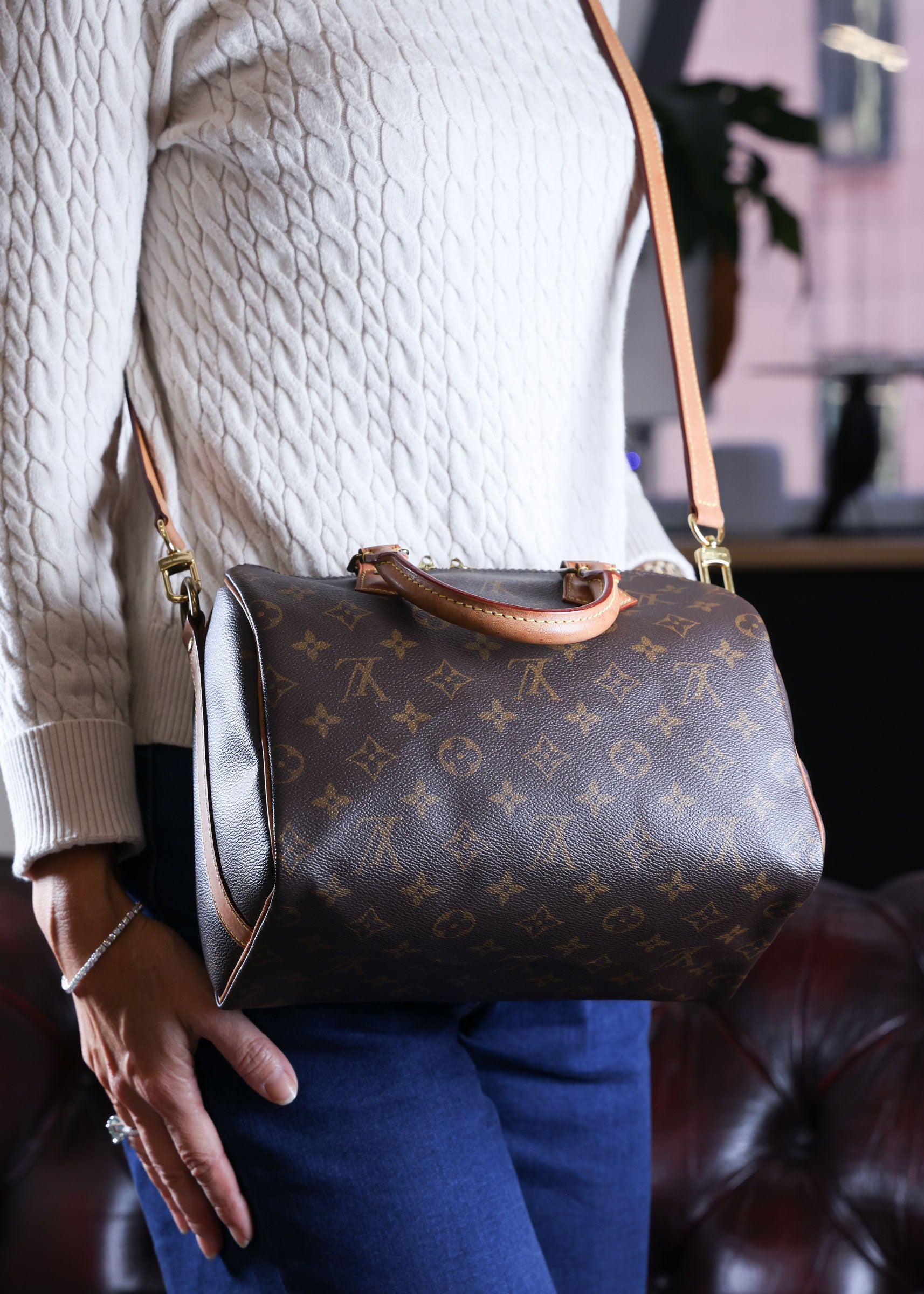 Preowned LOUIS VUITTON Vintage Speedy Bandouliere 25 Monogram Brown | Luxe Again Maison