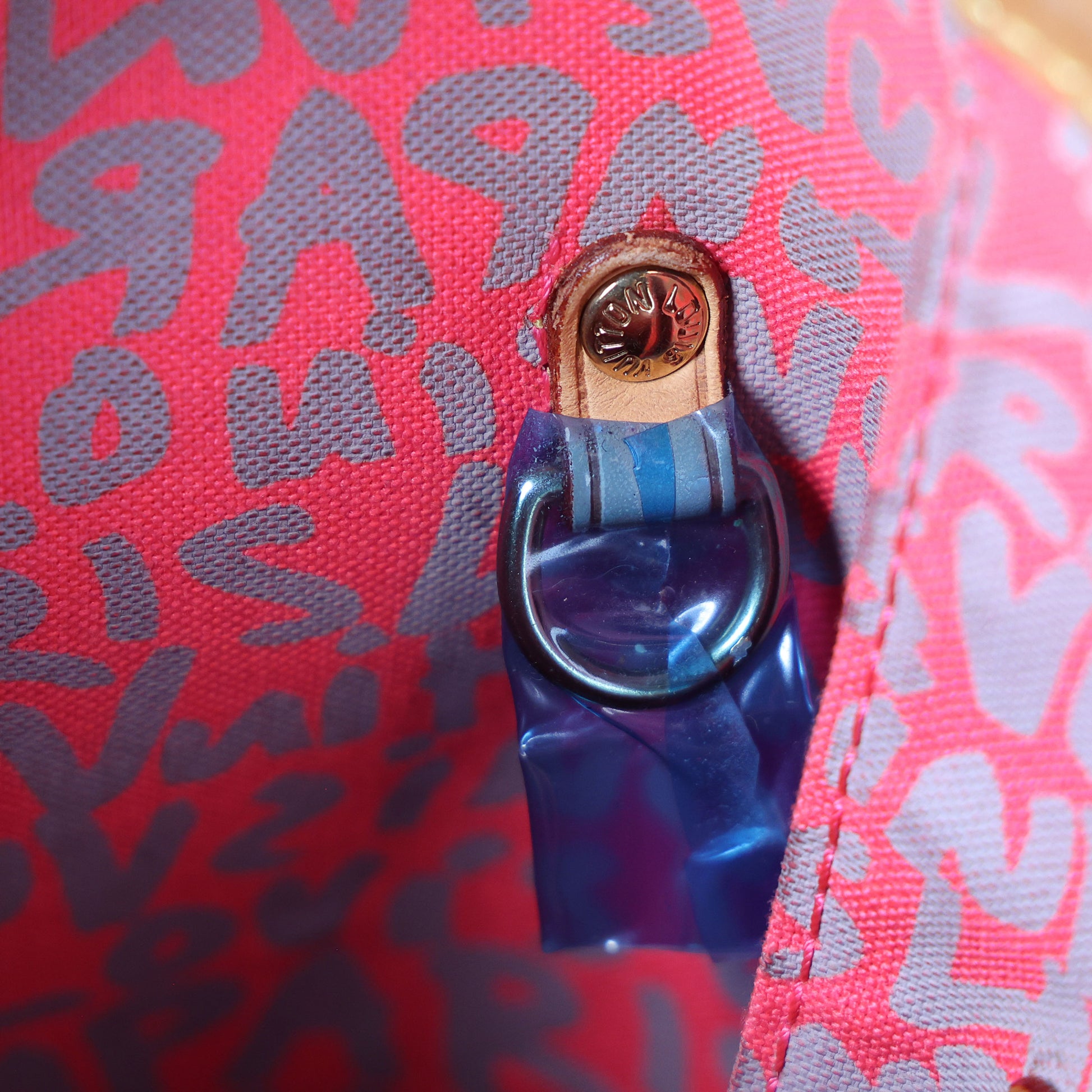 Preowned LOUIS VUITTON Stephen Sprouse Pink Graffiti Monogram Neverfull GM - Limited Edition 2009 | Luxe Again Maison