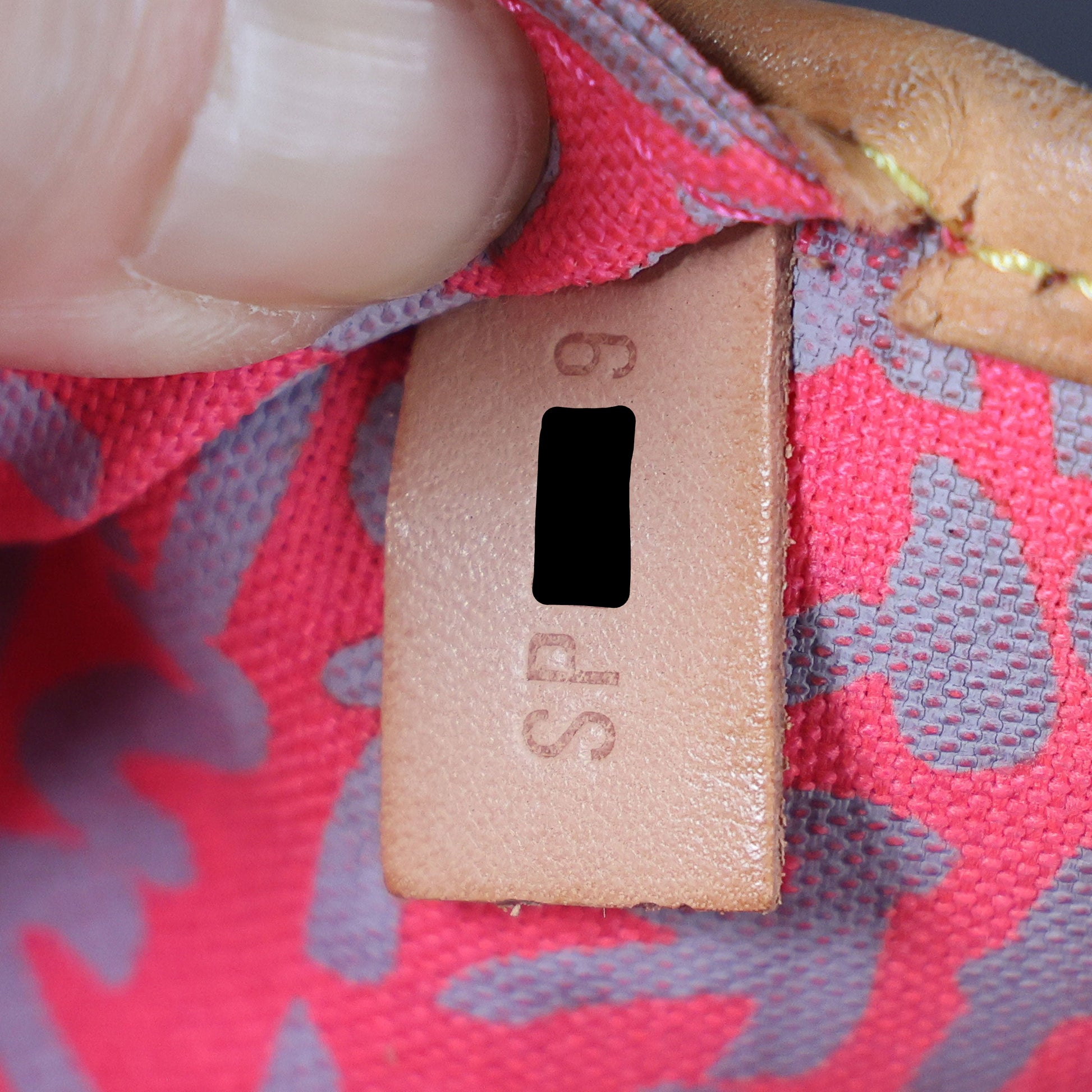 Preowned LOUIS VUITTON Stephen Sprouse Pink Graffiti Monogram Neverfull GM - Limited Edition 2009 | Luxe Again Maison