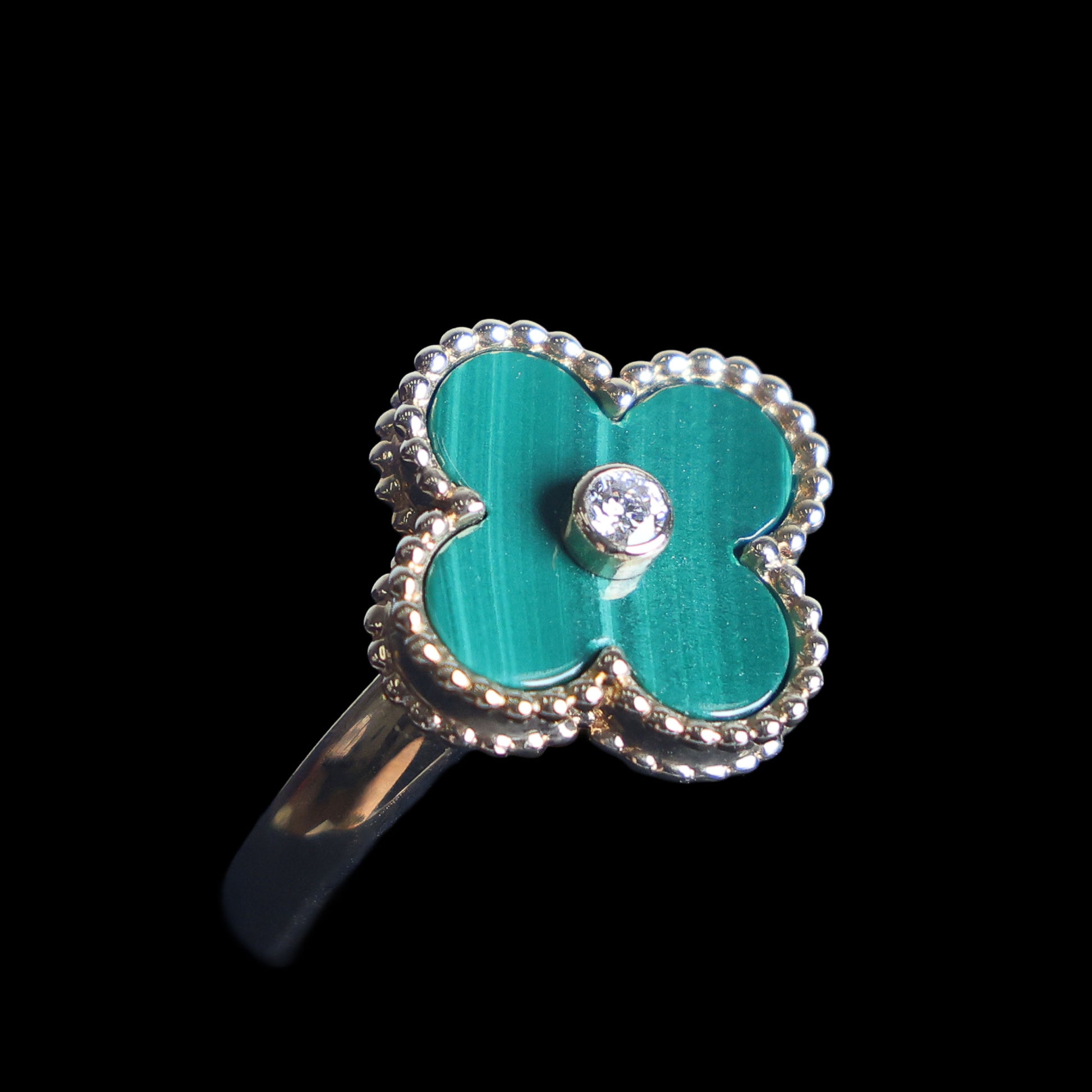Preowned VAN CLEEF & ARPELS Vintage Alhambra 18K Yellow Gold Diamond Malachite Ring 5.8g | Luxe Again Maison
