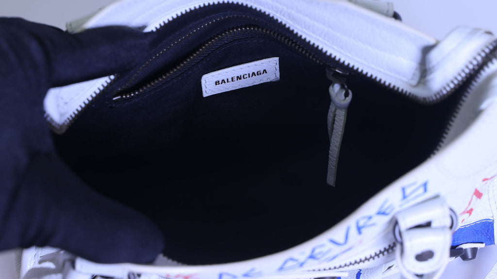 Preloved BALENCIAGA Classic City Graffiti Leather 2 Way Handbag | Luxe Again Maison