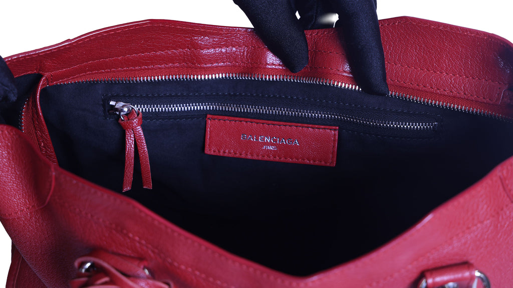 Preloved BALENCIAGA Metallic Edge City Leather Medium Red  | Luxe Again Maison