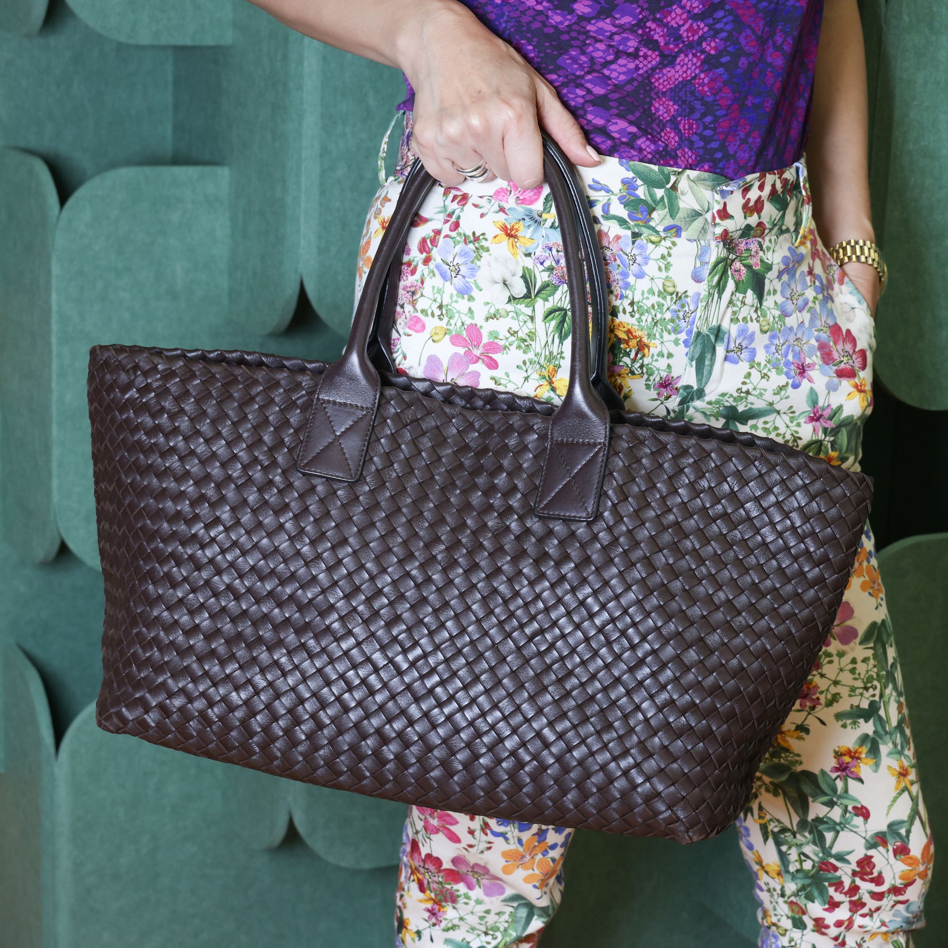 Preloved BOTTEGA VENETA Intrecciato Leather Cabat MM Tote Brown | Luxe Again Maison