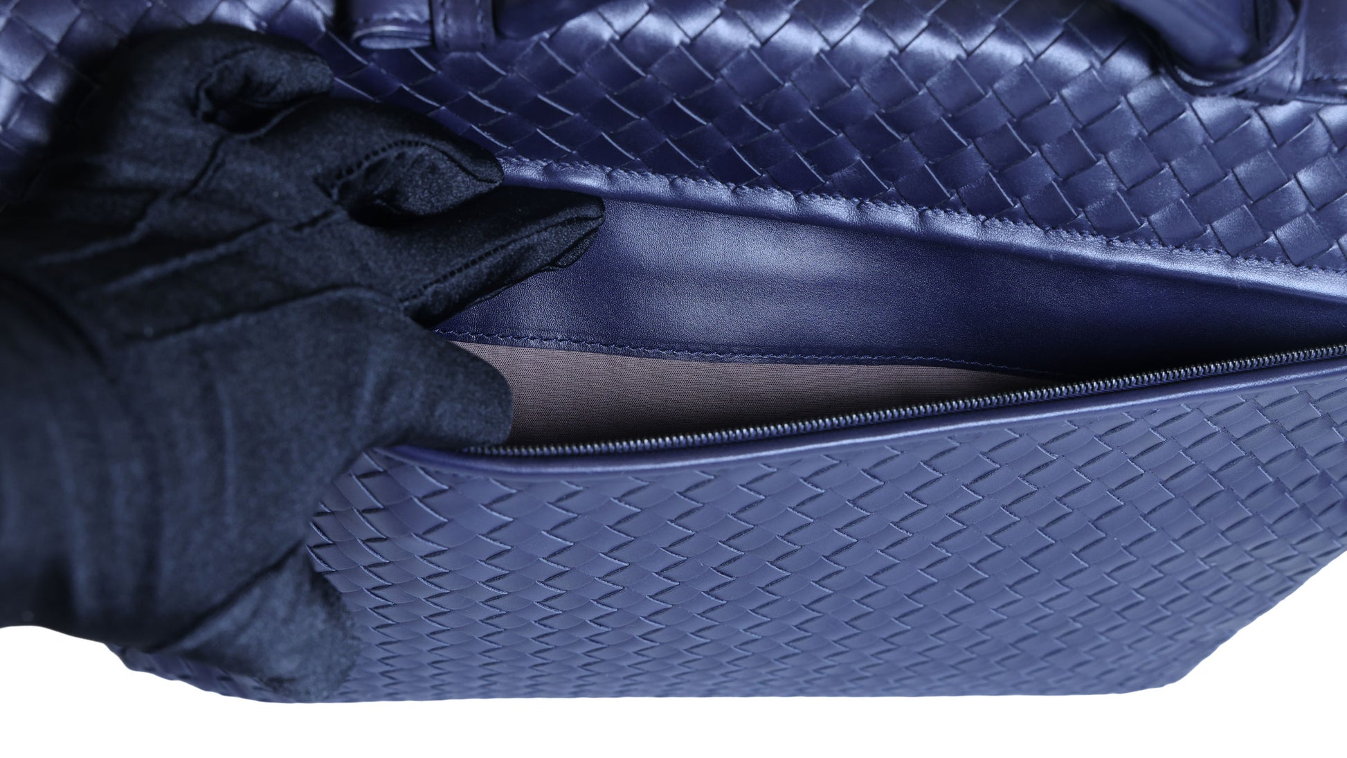 Preloved BOTTEGA VENETA Intrecciato Nappa Leather Briefcase Navy Blue | Luxe Again Maison