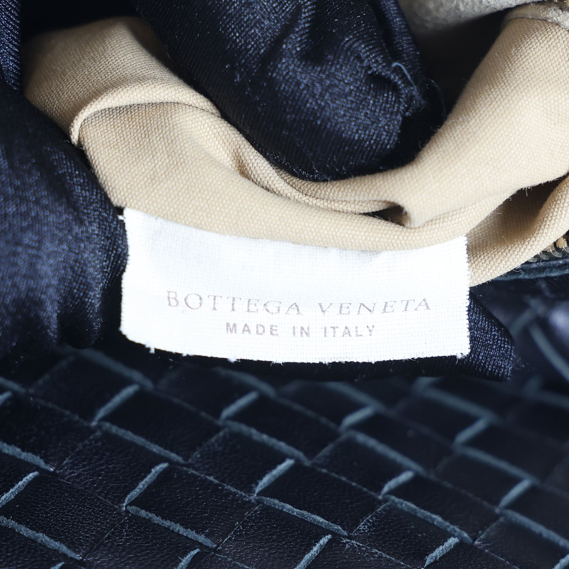 Preloved BOTTEGA VENETA Intrecciato Nappa Leather Hobo Bag Black | Luxe Again Maison