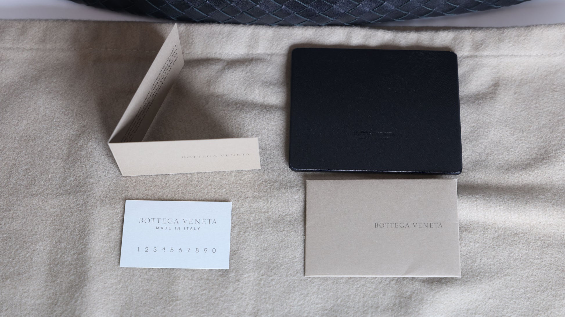 Preloved BOTTEGA VENETA Intrecciato Nappa Leather Hobo Bag Black | Luxe Again Maison