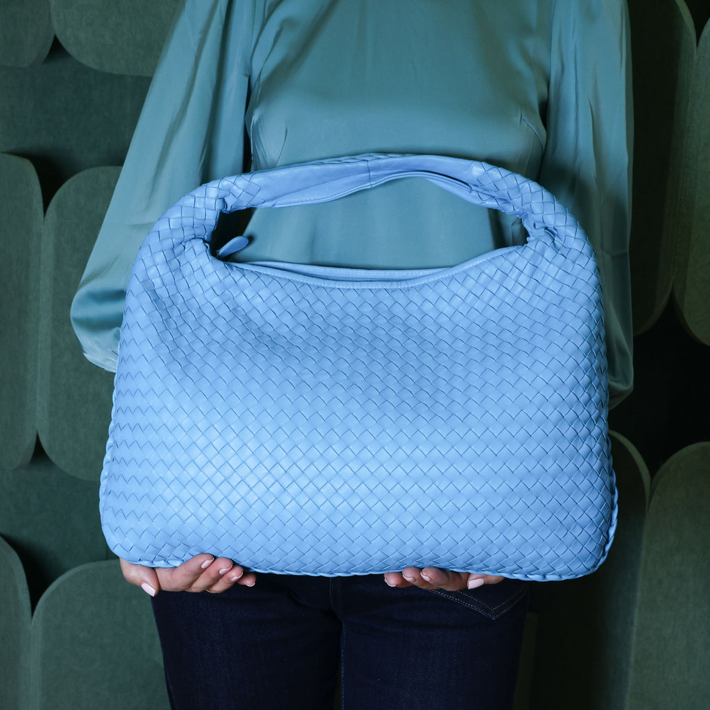 Preloved BOTTEGA VENETA Intrecciato Nappa Leather Hobo Bag Blue | Luxe Again Maison