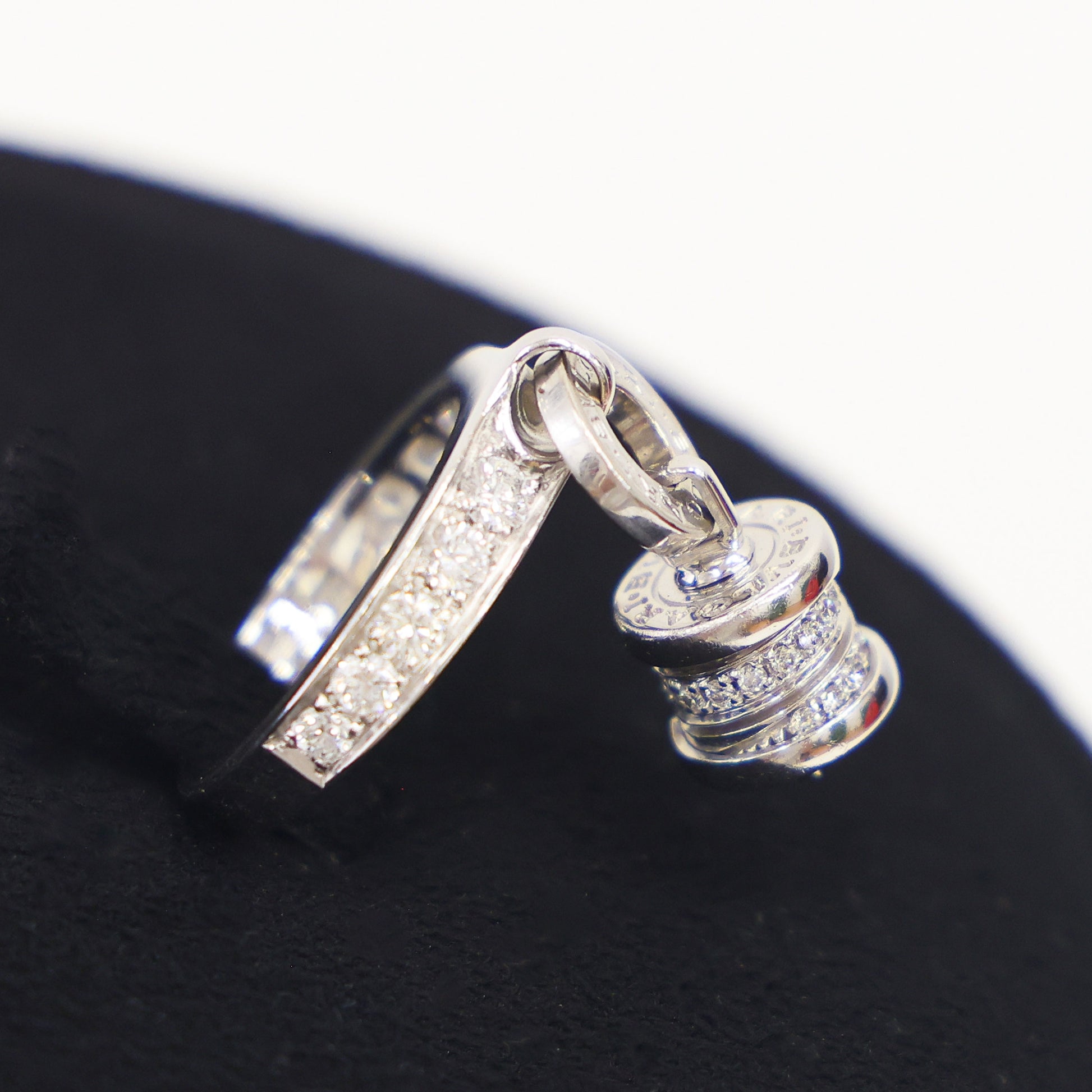 Preloved BVLGARI B-ZERO1 Element Dangle Charm 18K White Gold w Diamonds Ring Size #8 6.1g | Luxe Again Maison