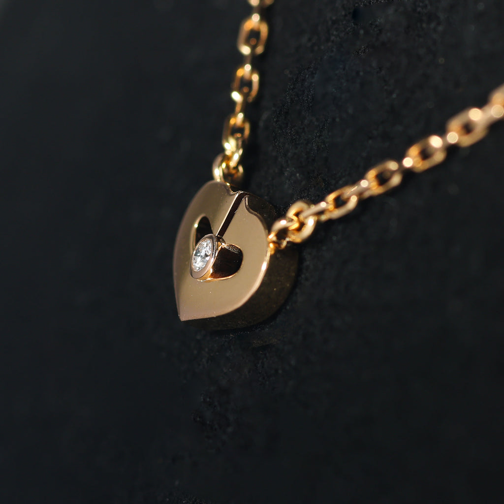 Preloved CARTIER C Heart 1P Diamond Necklace 18K Gold 4.0g | Luxe Again Maison