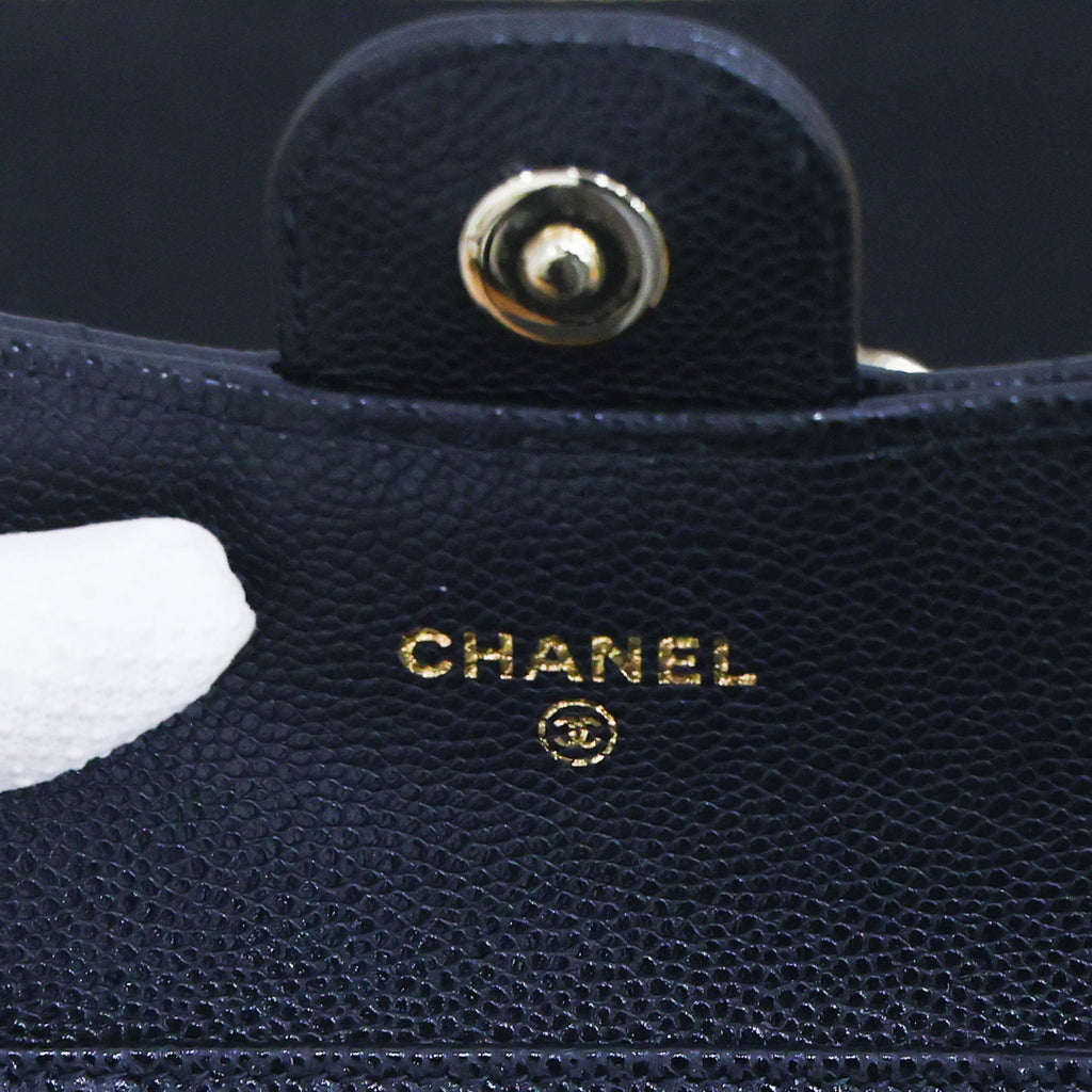 Pre-owned Chanel Black Quilted Caviar Classic CC Card Holder on Chain | Luxe Again Maison