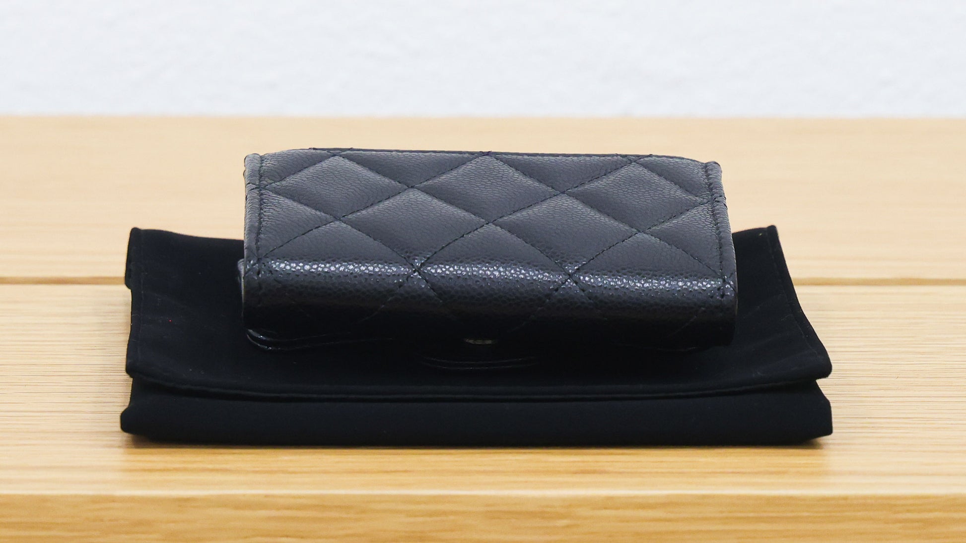Pre-owned Chanel Black Quilted Caviar Classic CC Card Holder on Chain | Luxe Again Maison