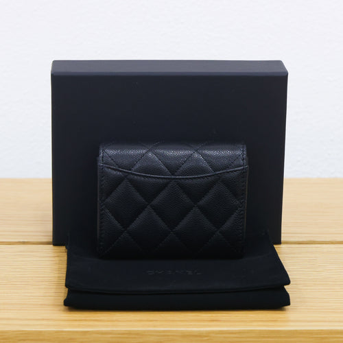 Pre-owned Chanel Black Quilted Caviar Classic CC Card Holder on Chain | Luxe Again Maison