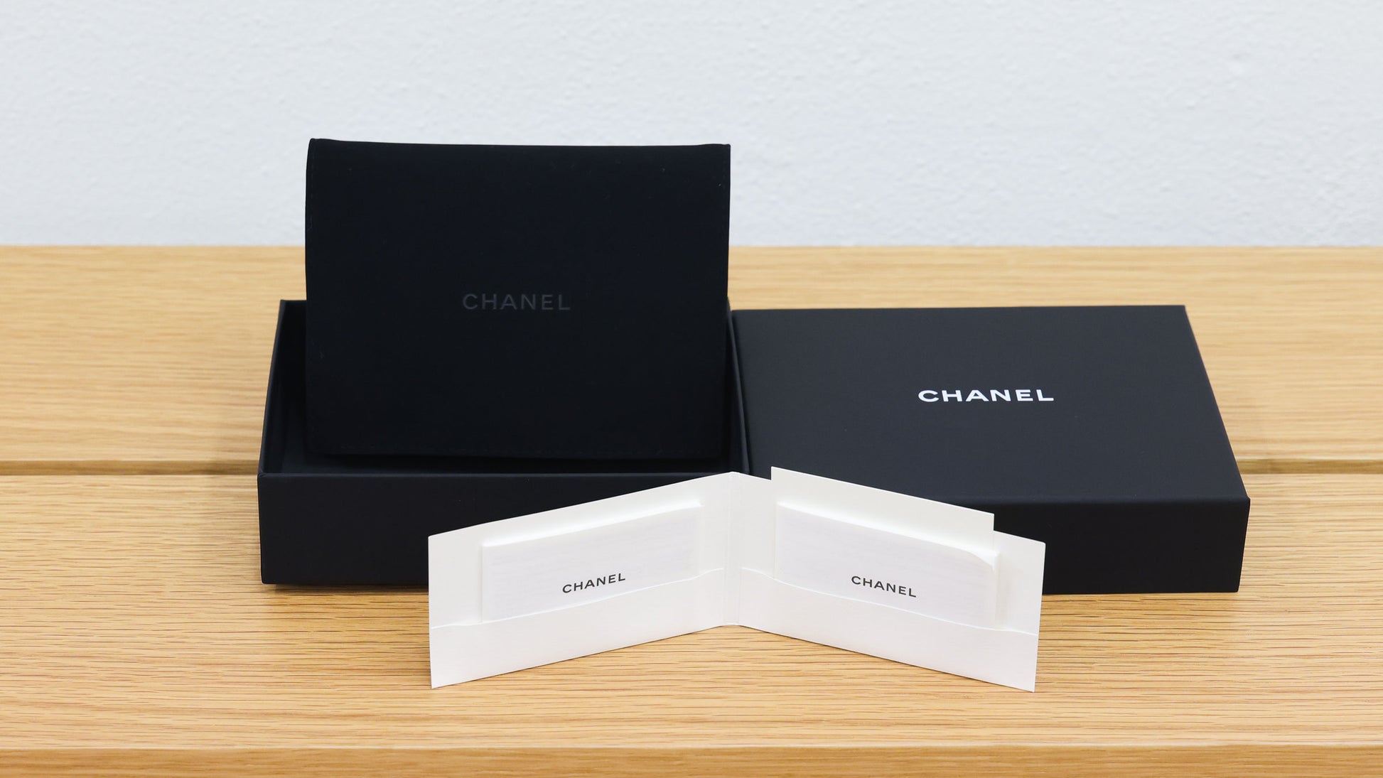 Pre-owned Chanel Black Quilted Caviar Classic CC Card Holder on Chain | Luxe Again Maison