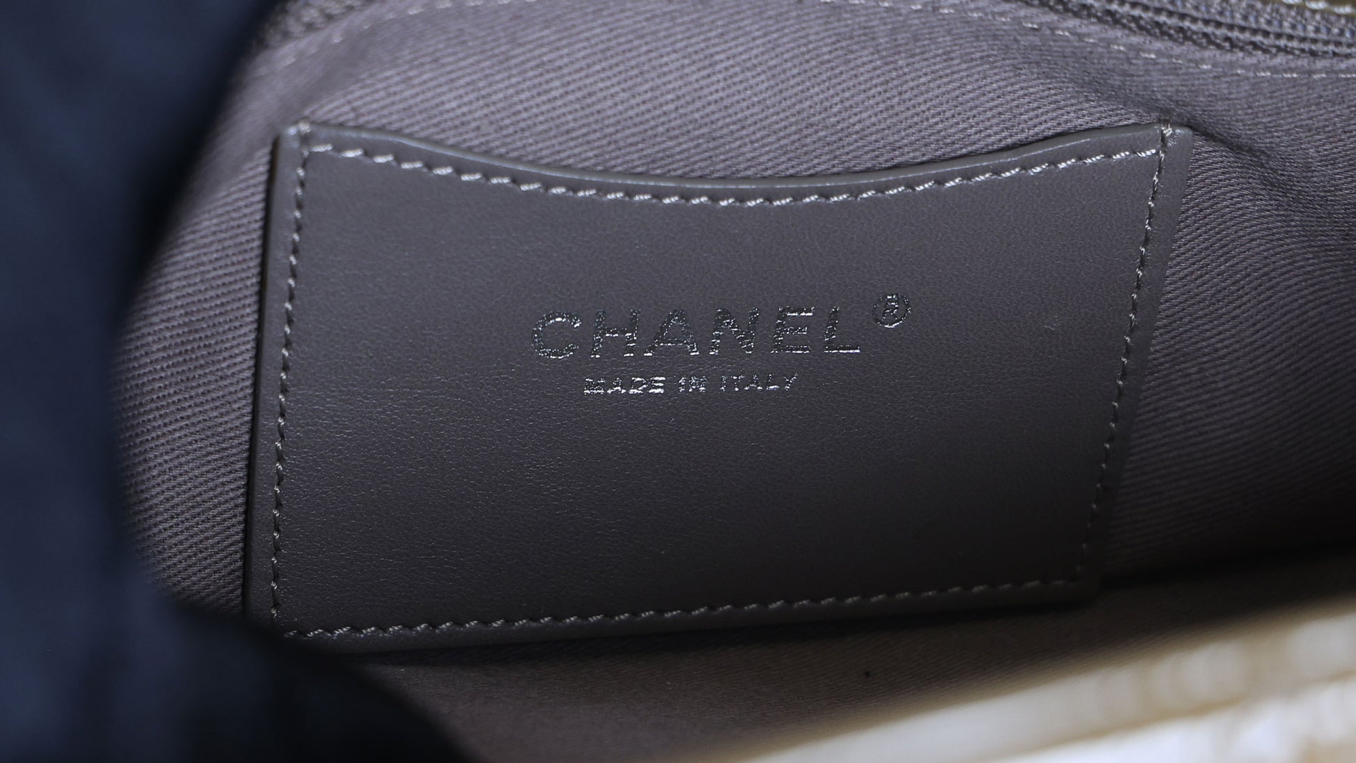 Preloved CHANEL Mademoiselle Patent Leather Chain Tote Khaki Brown 15XXXXXX | Luxe Again Maison