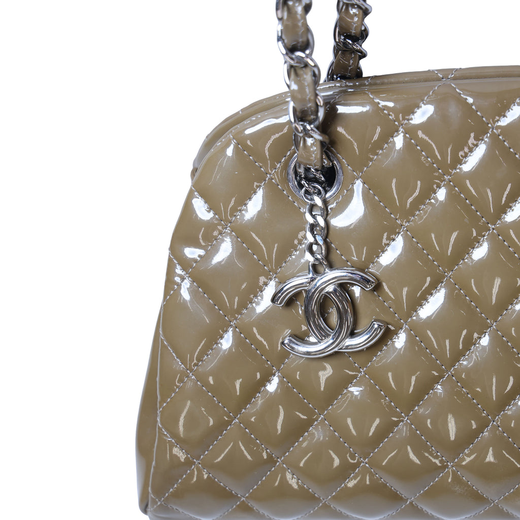 Preloved CHANEL Mademoiselle Patent Leather Chain Tote Khaki Brown 15XXXXXX | Luxe Again Maison