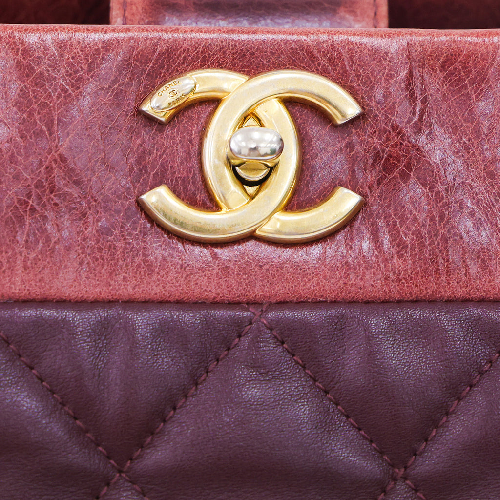 Preloved CHANEL Matelasse Calfskin Chain Tote Burgundy 20th Series  | Luxe Again Maison