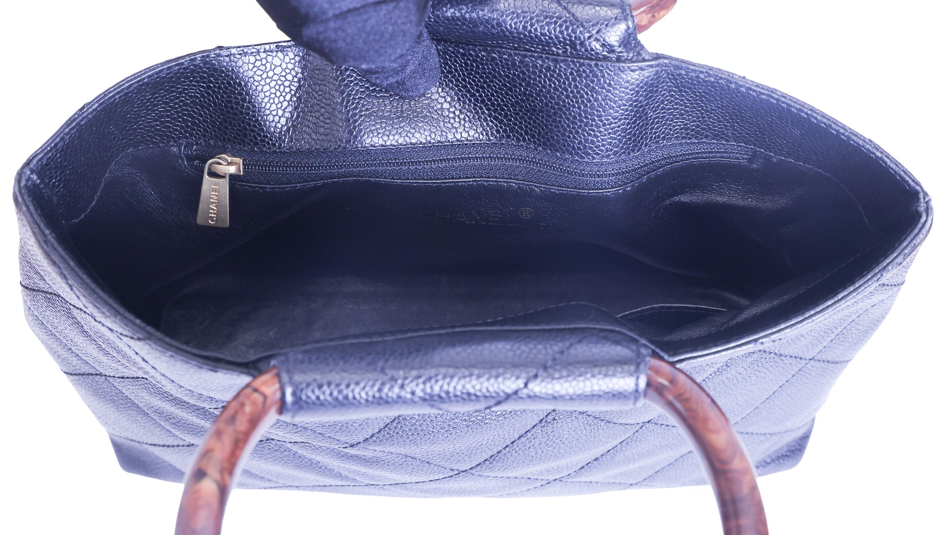 Preloved CHANEL Matelasse Caviar CC Mark Round Wood Handle Tote Black | Luxe Again Maison