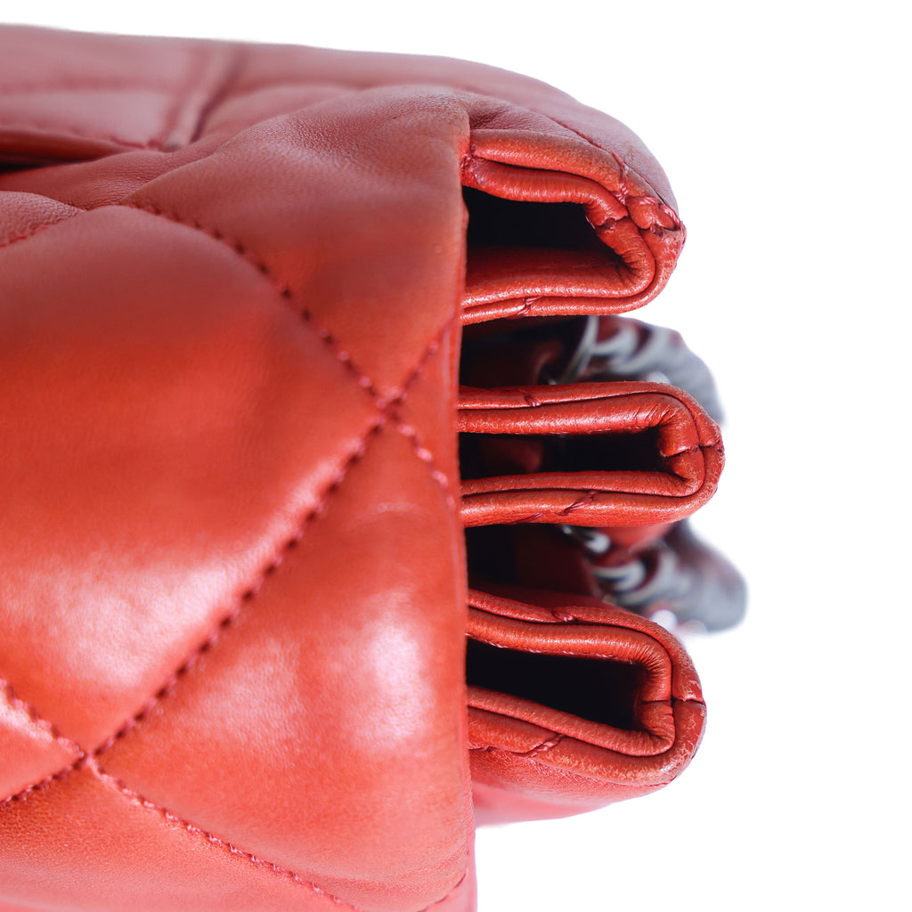 Preloved CHANEL Matelasse Lambskin Chain Shoulder Red Silver Hardware 13XXXXXX | Luxe Again Maison