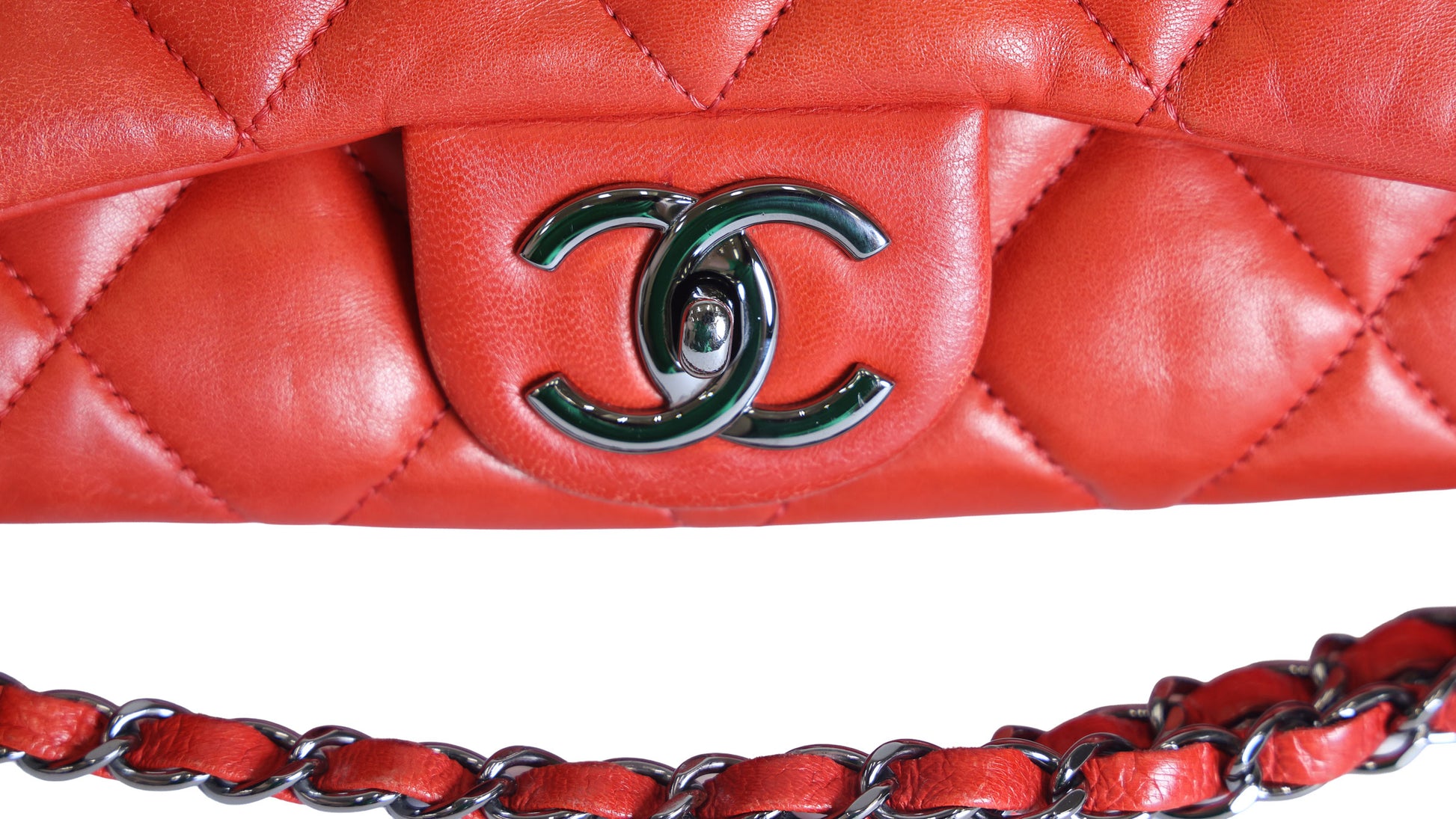 Preloved CHANEL Matelasse Lambskin Chain Shoulder Red Silver Hardware 13XXXXXX | Luxe Again Maison