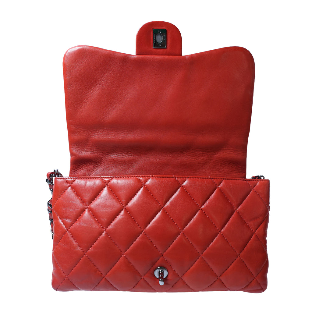 Preloved CHANEL Matelasse Lambskin Chain Shoulder Red Silver Hardware 13XXXXXX | Luxe Again Maison