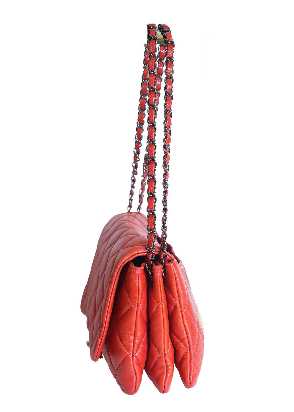 Preloved CHANEL Matelasse Lambskin Chain Shoulder Red Silver Hardware 13XXXXXX | Luxe Again Maison