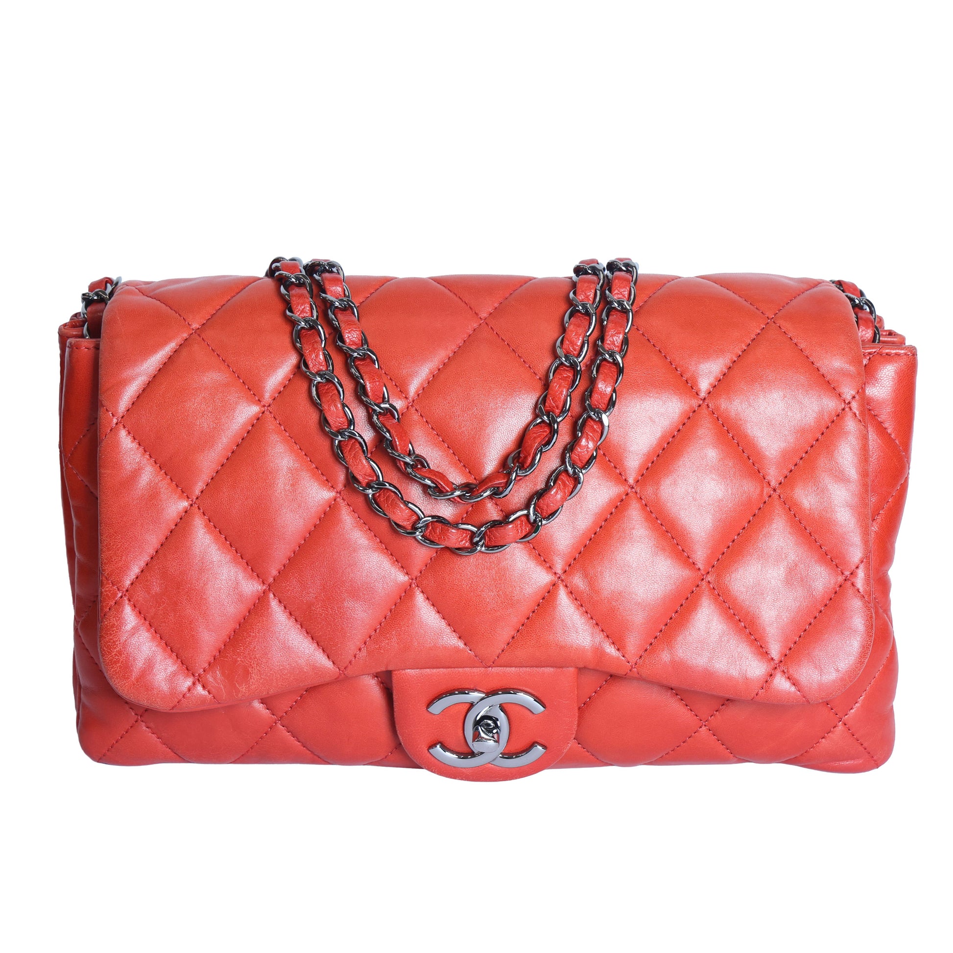 Preloved CHANEL Matelasse Lambskin Chain Shoulder Red Silver Hardware 13XXXXXX | Luxe Again Maison