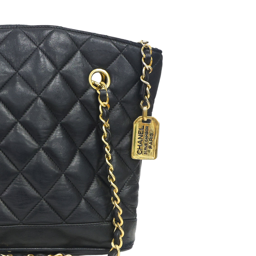 Preloved CHANEL Matelasse Lambskin Chain Shoulder Bag Black Gold Hardware | Luxe Again Maison