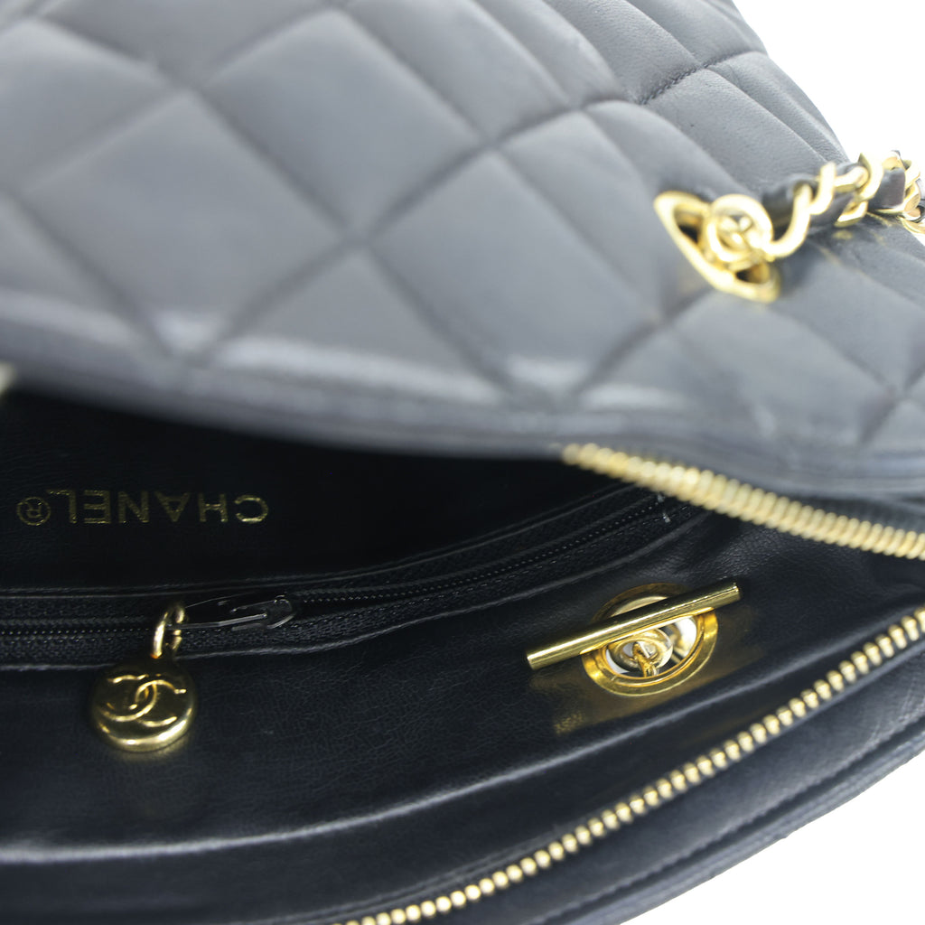 Preloved CHANEL Matelasse Lambskin Chain Shoulder Bag Black Gold Hardware | Luxe Again Maison