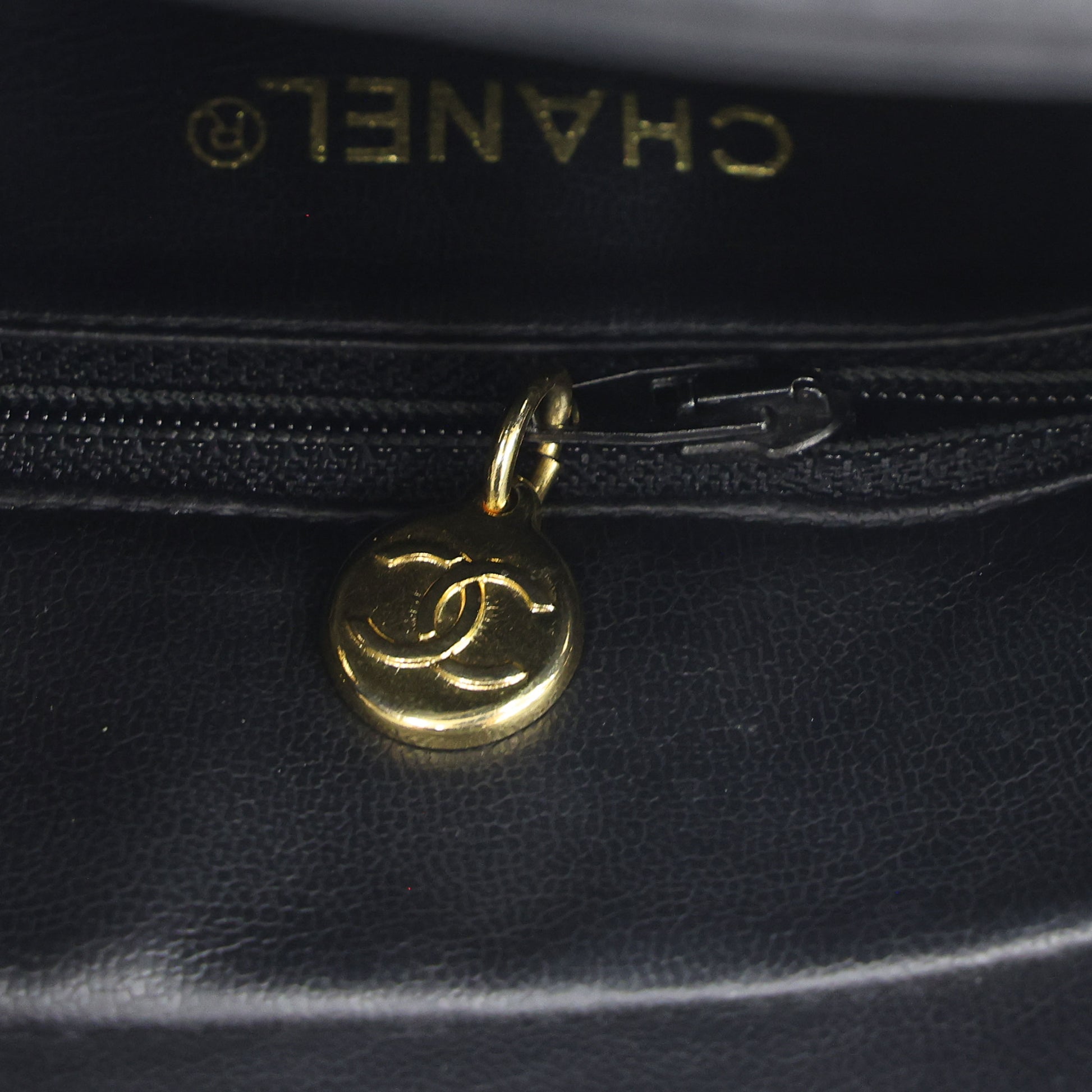 Preloved CHANEL Matelasse Lambskin Chain Shoulder Bag Black Gold Hardware | Luxe Again Maison