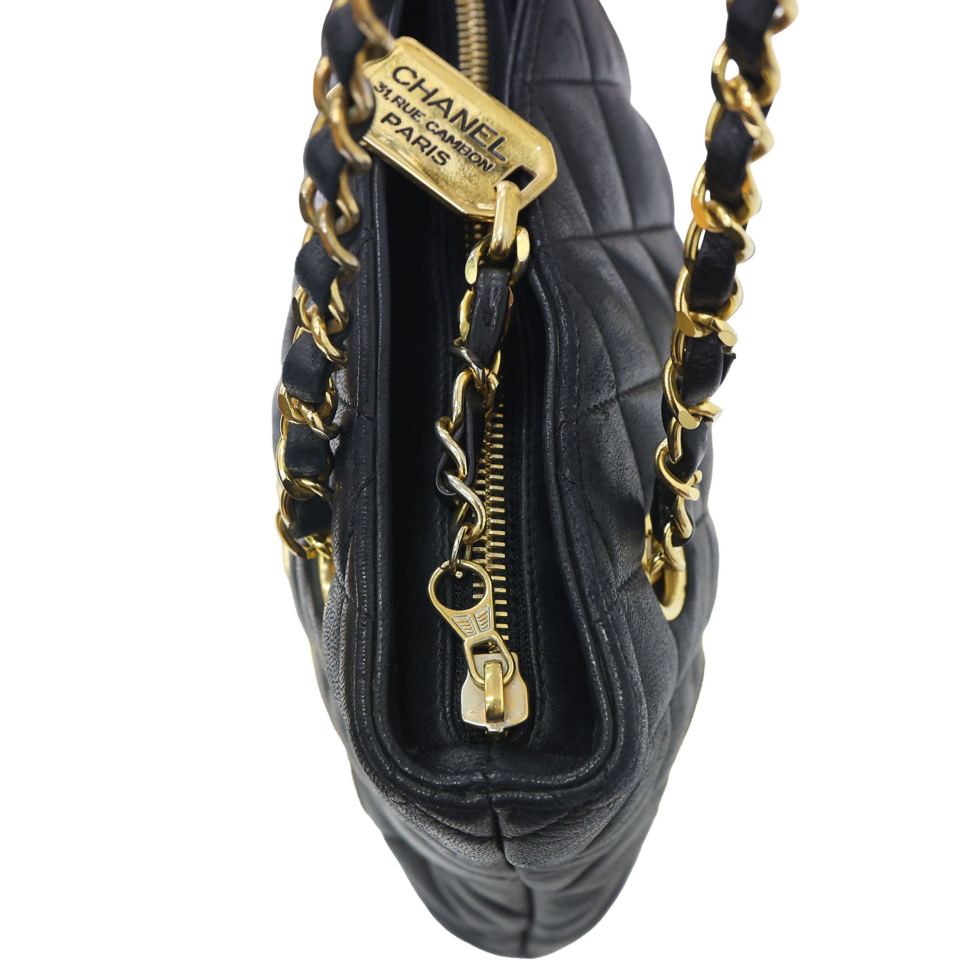 Preloved CHANEL Matelasse Lambskin Chain Shoulder Bag Black Gold Hardware | Luxe Again Maison